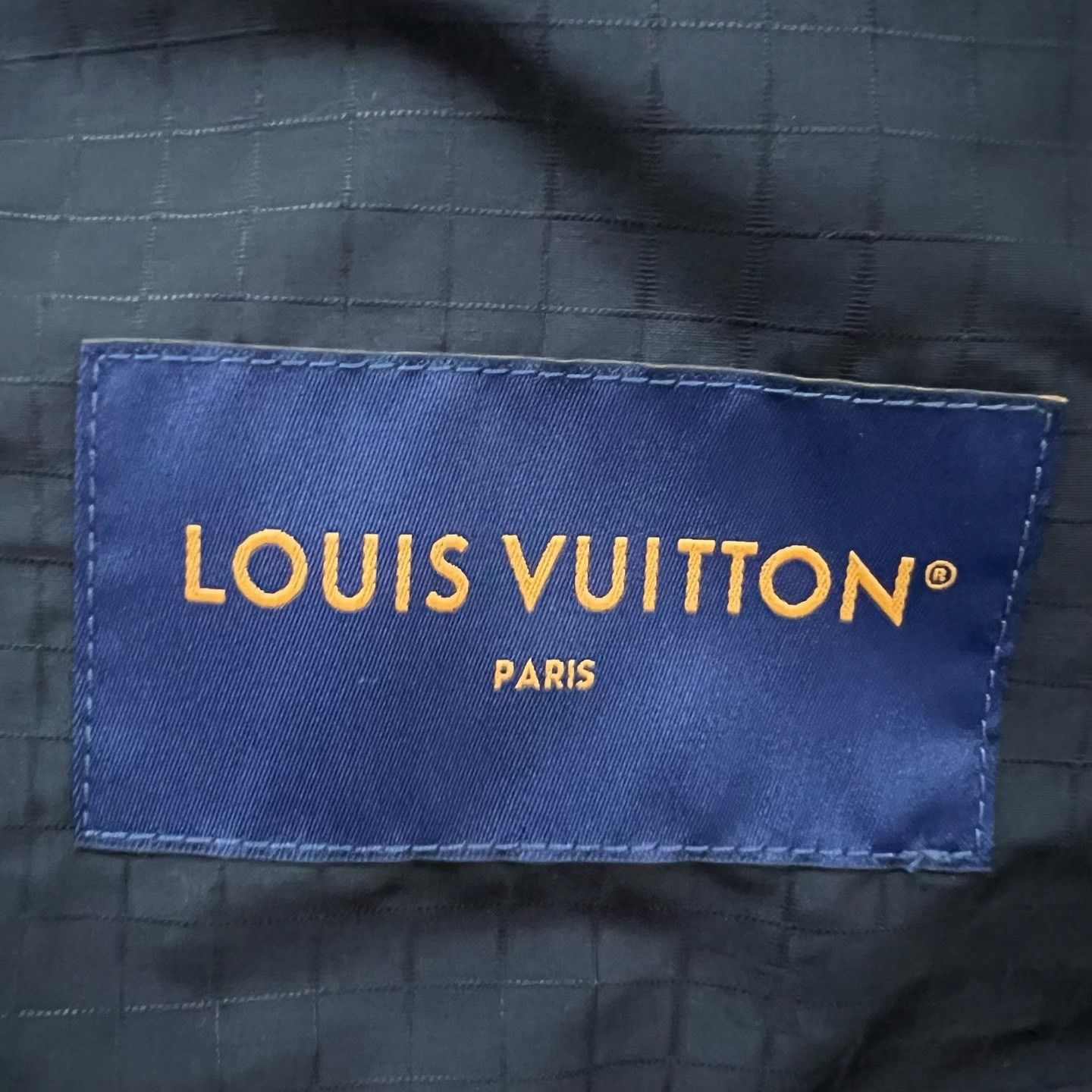 Louis Vuitton Louis Vuitton Logo Print Shirt Jacket Size M Size US M / EU 48-50 / 2 - 6 Thumbnail