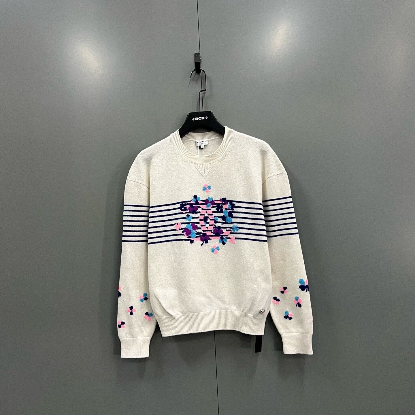 Chanel Chanel Floral Stripe Knit Sweater Size 38 Size S / US 4 / IT 40 - 2 Thumbnail