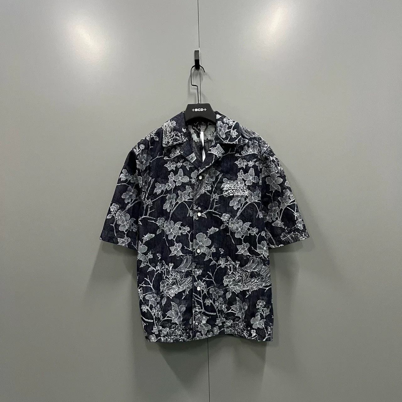 Louis Vuitton Louis Vuitton Floral Print Button Up Shirt Size M Size US M / EU 48-50 / 2 - 2 Thumbnail
