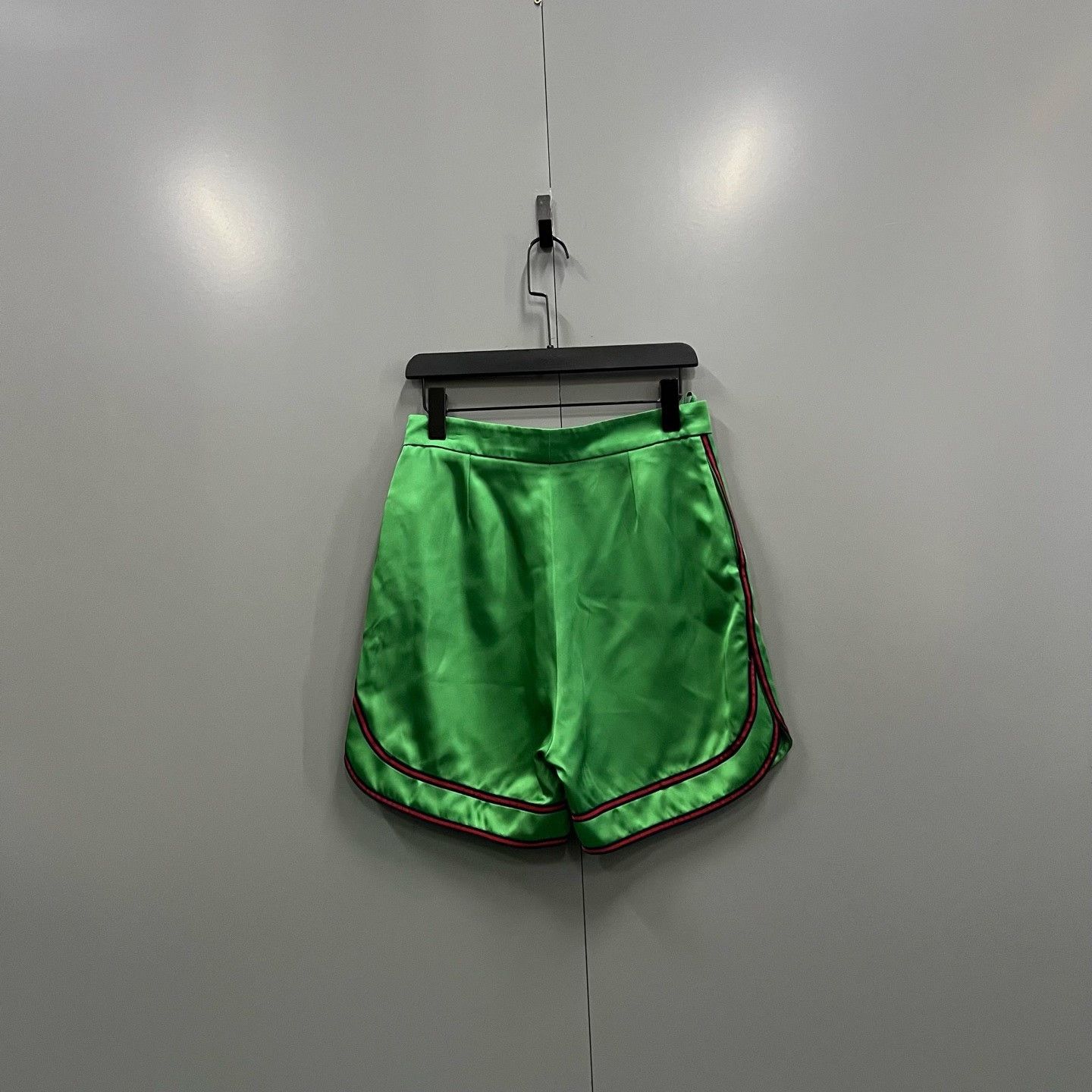 Gucci Gucci Green Stripe Satin Shorts Size 40 Size 27" / US 4 / IT 40 - 3 Thumbnail