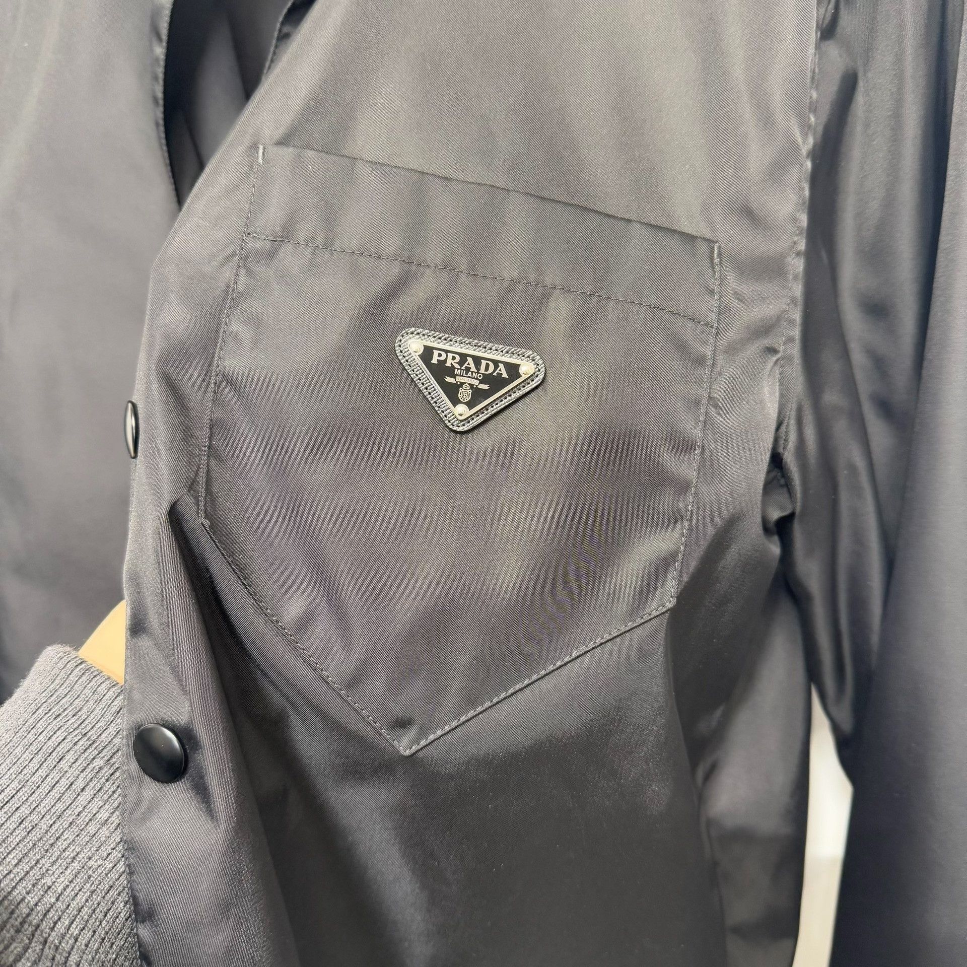 Prada Prada Re-Nylon Logo Triangle Jacket Size M Size US M / EU 48-50 / 2 - 9 Thumbnail
