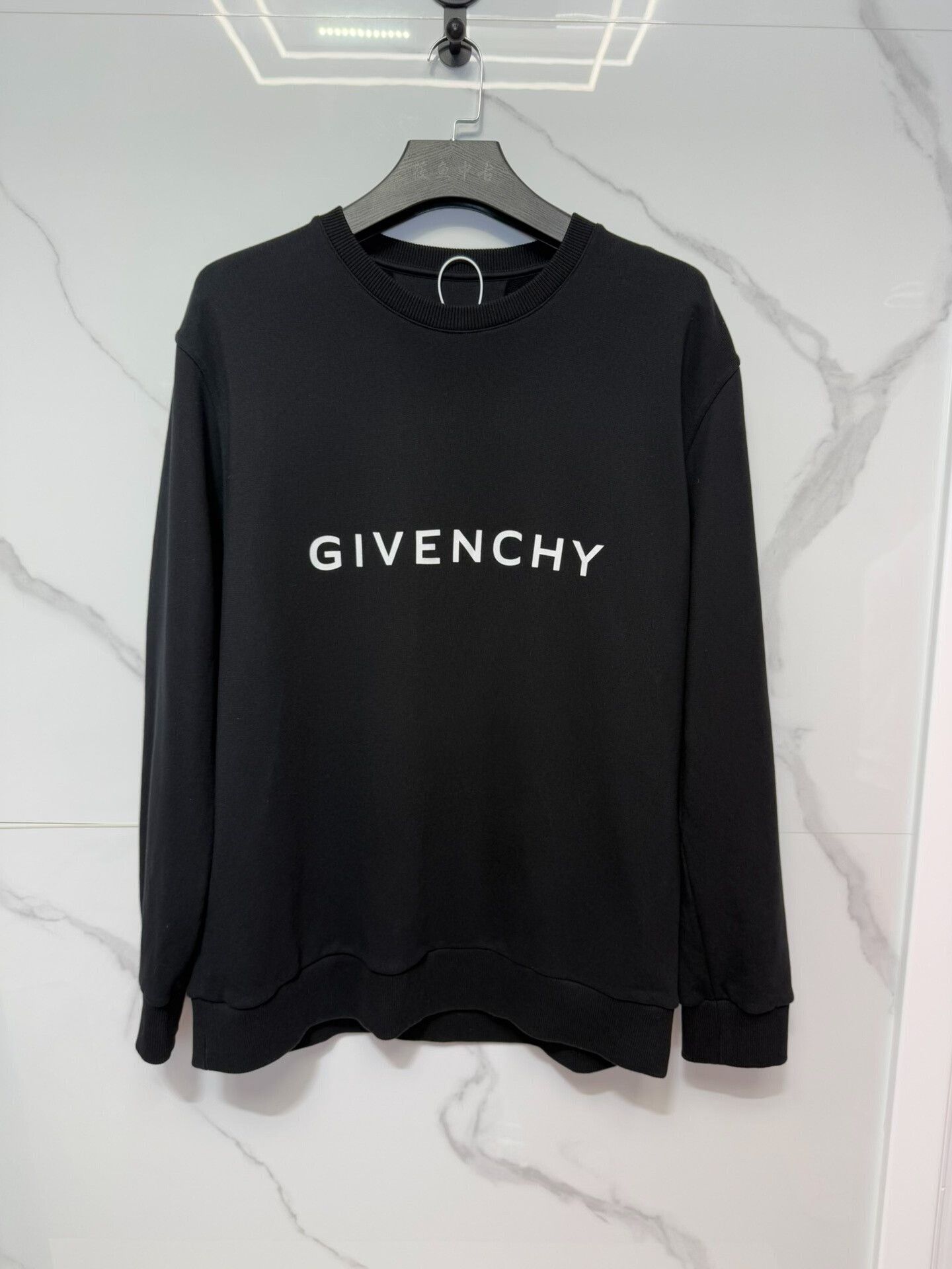 Givenchy Givenchy Logo Print Sweatshirt XL Size US XL / EU 56 / 4 - 2 Thumbnail