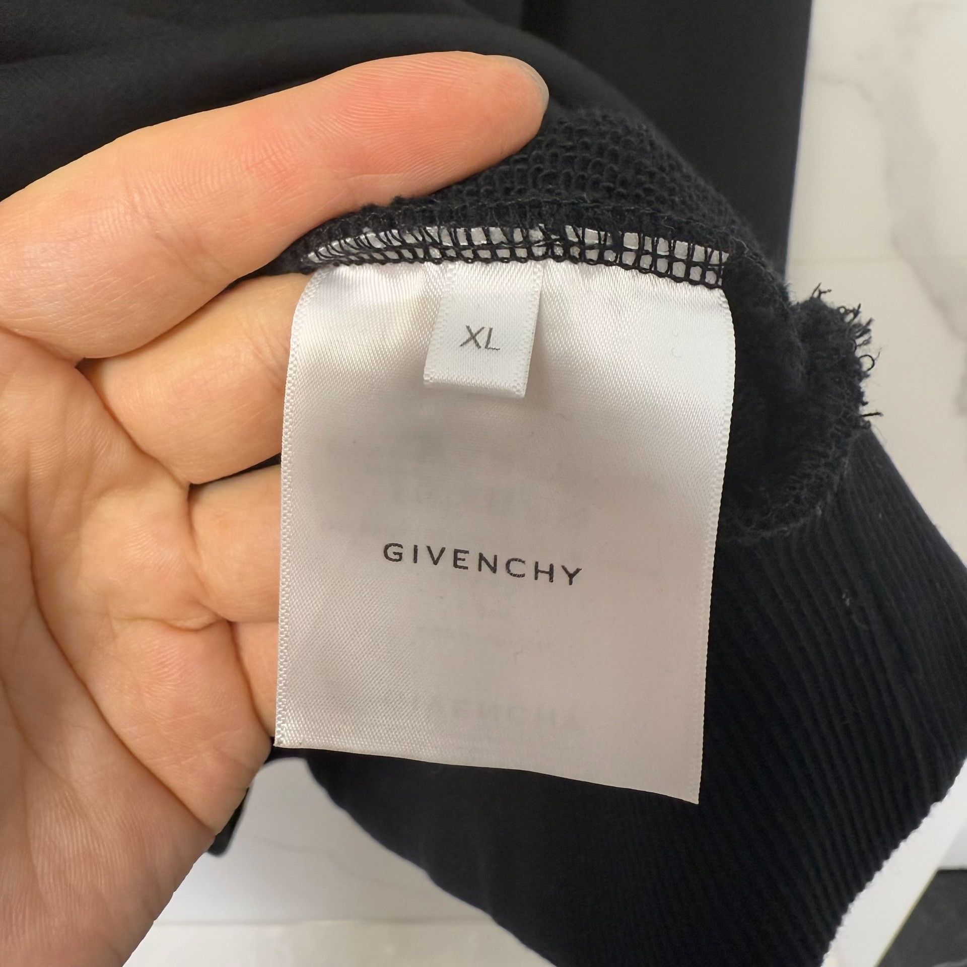 Givenchy Givenchy Logo Print Sweatshirt XL Size US XL / EU 56 / 4 - 4 Thumbnail