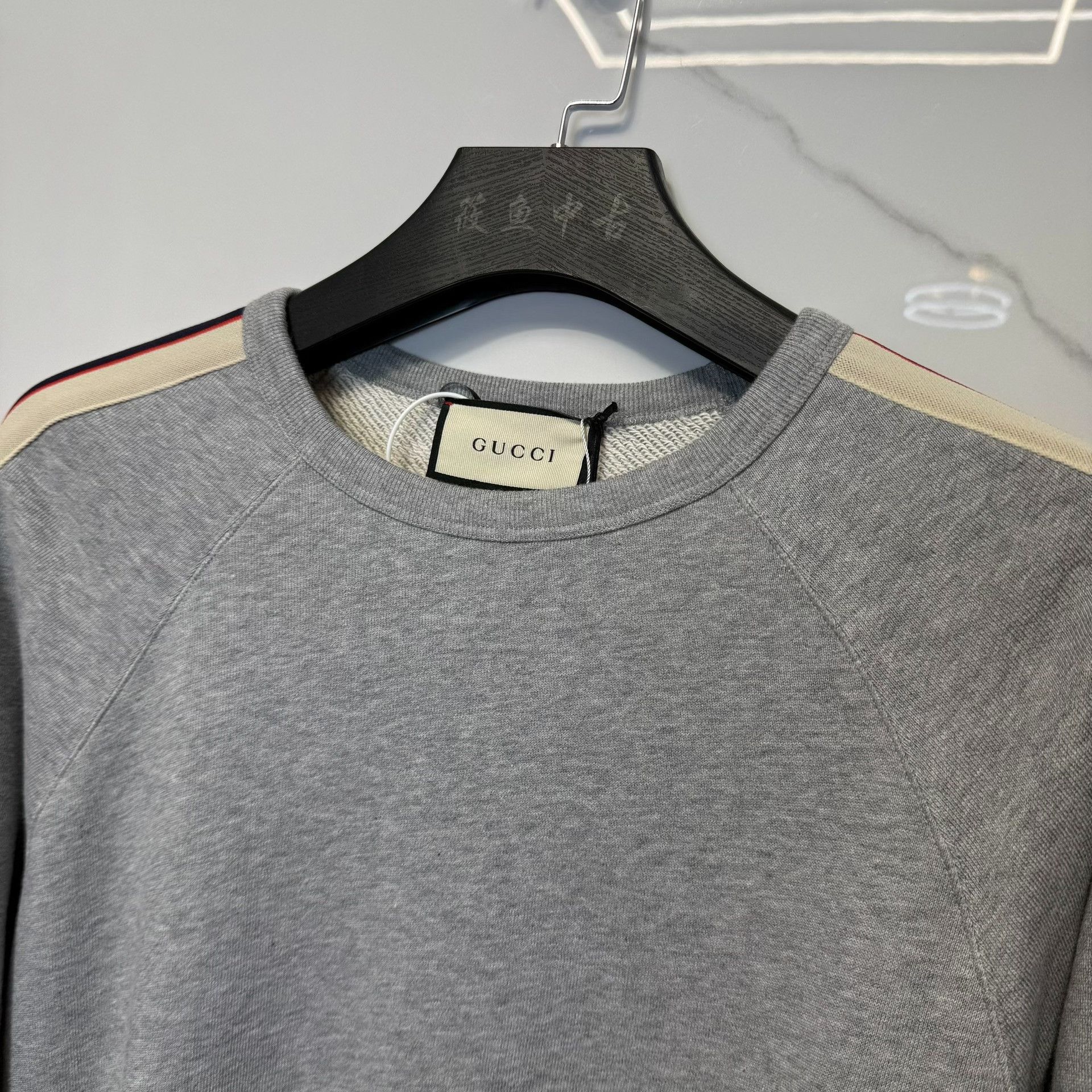 Gucci Gucci Side Logo Sweatshirt Size M Size US M / EU 48-50 / 2 - 7 Thumbnail