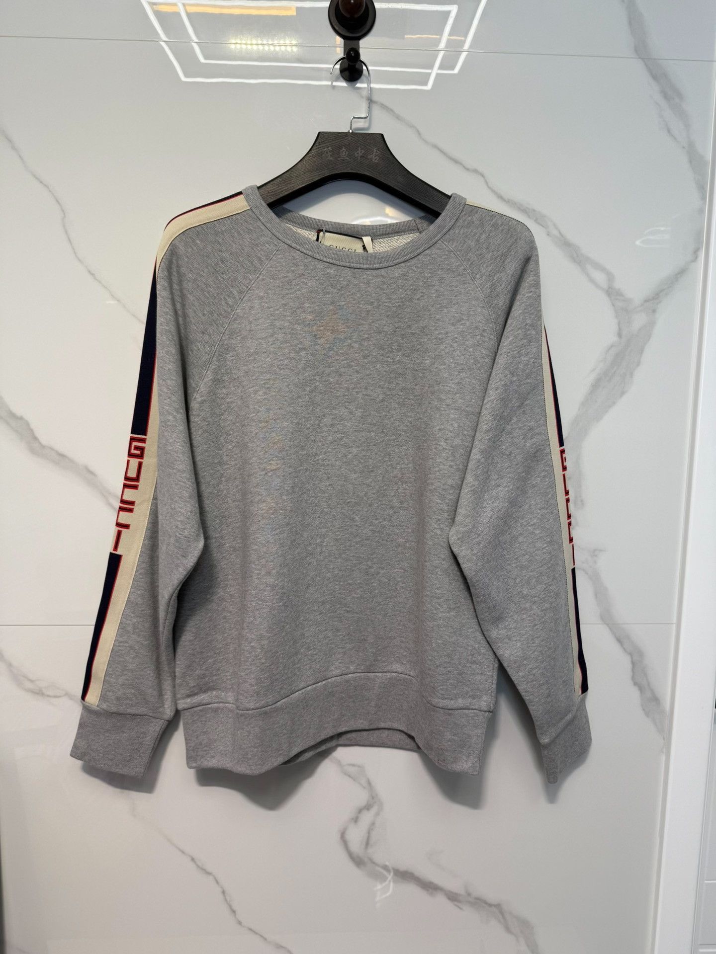 Gucci Gucci Logo Stripe Sweatshirt Size L Size US L / EU 52-54 / 3 - 2 Thumbnail