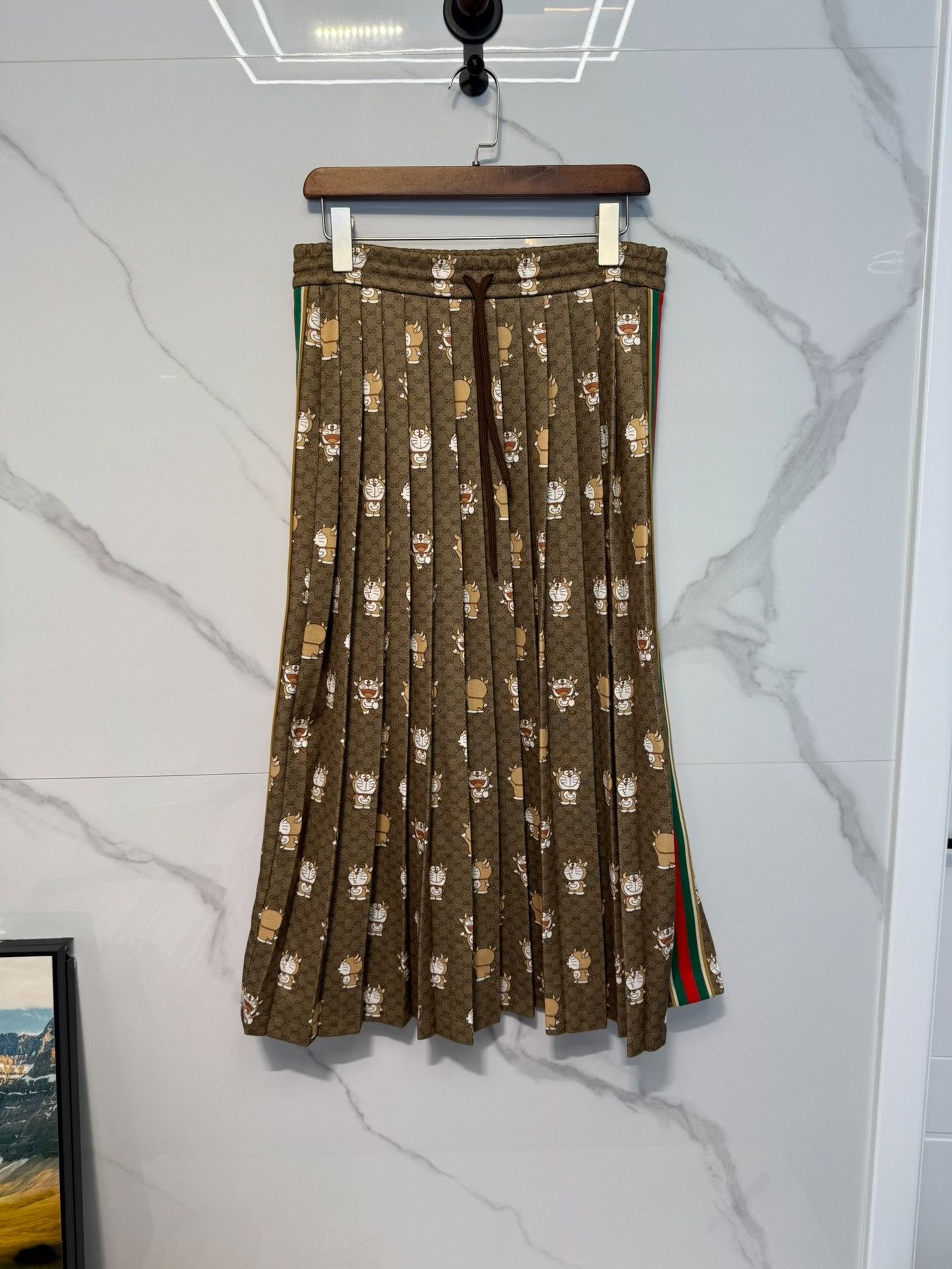 Gucci Gucci x Doraemon Pleated Midi Skirt S Size 30" / US 8 / IT 44 - 2 Thumbnail