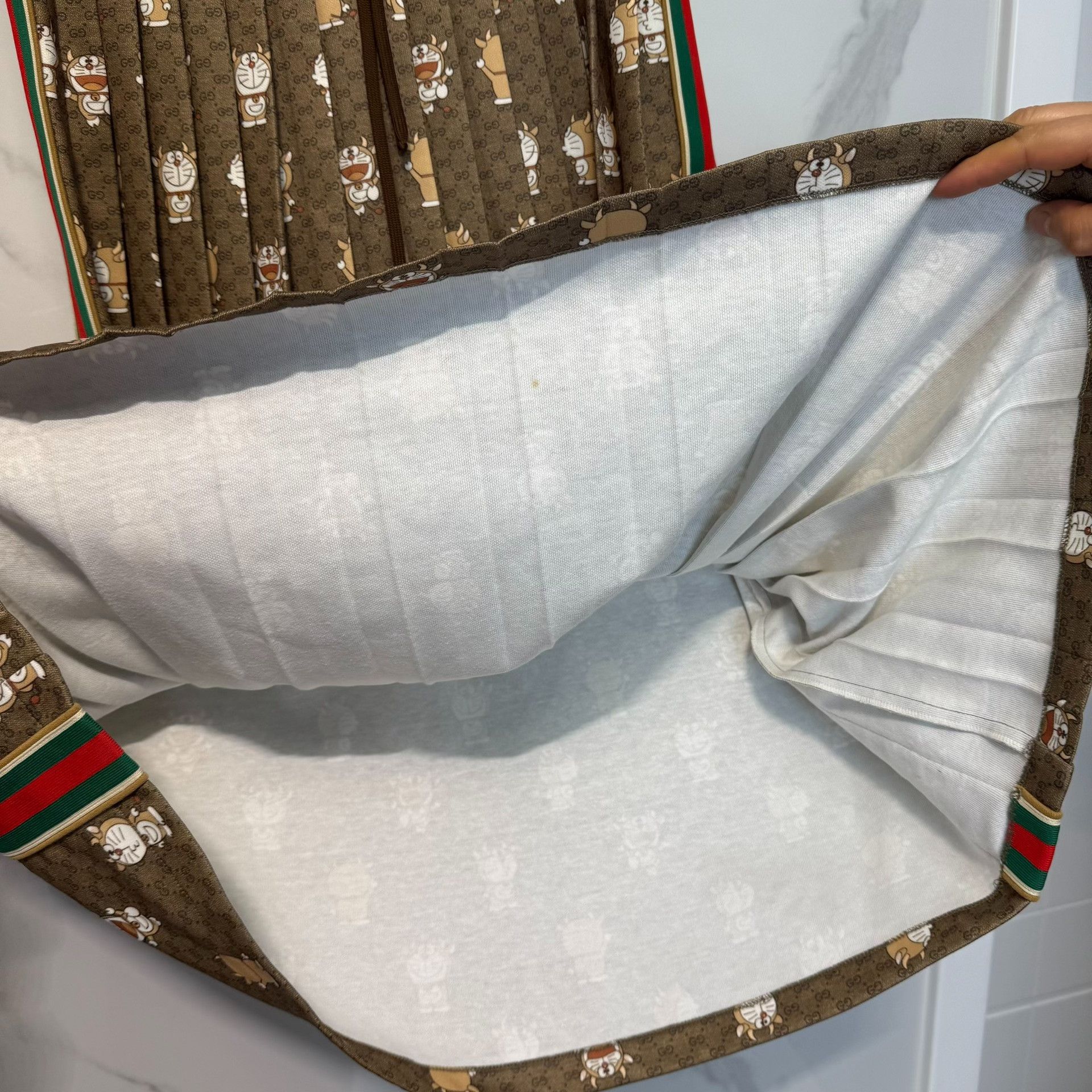 Gucci Gucci x Doraemon Pleated Midi Skirt S Size 30" / US 8 / IT 44 - 7 Thumbnail