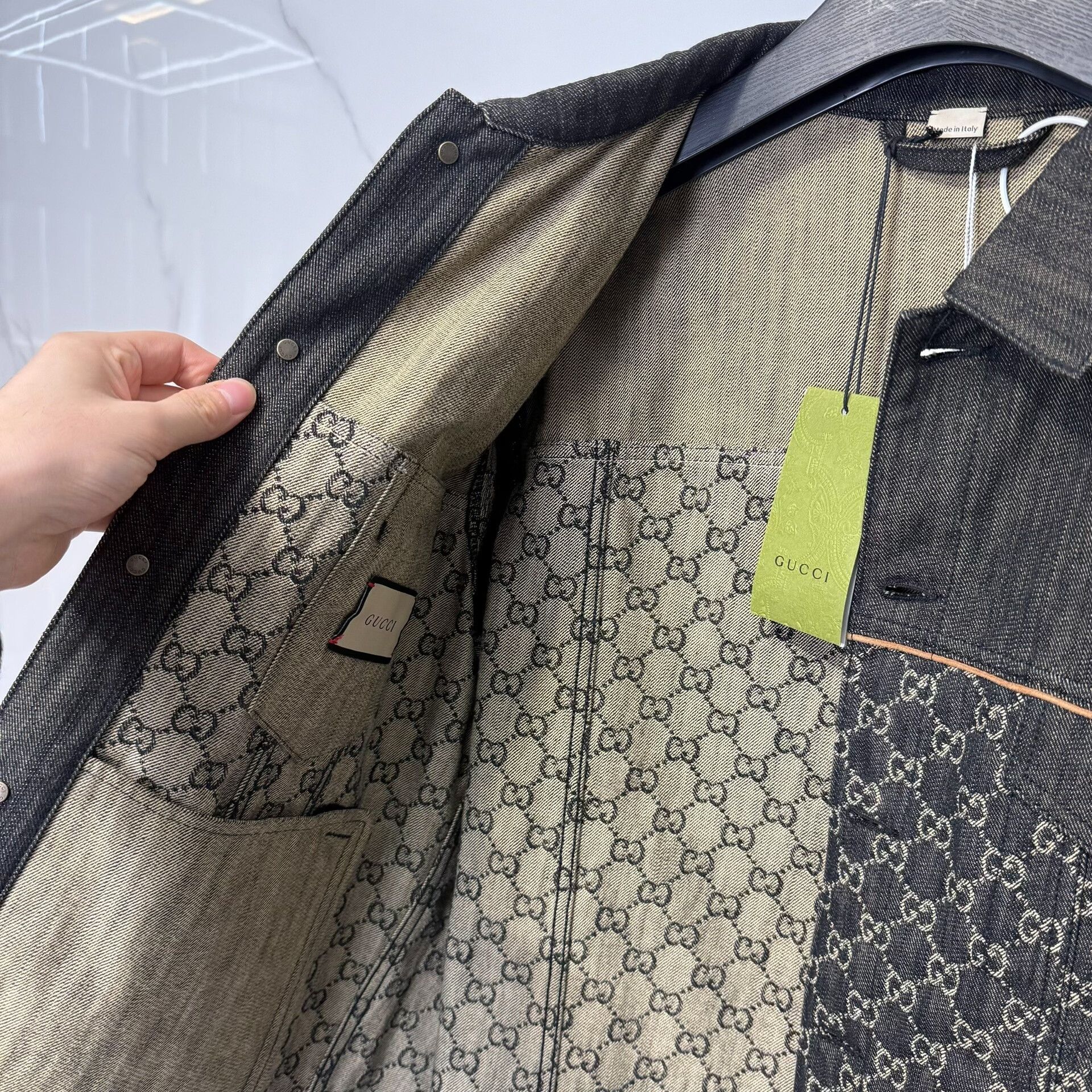 Gucci Gucci GG Monogram Denim Jacket Size M Size US M / EU 48-50 / 2 - 8 Thumbnail
