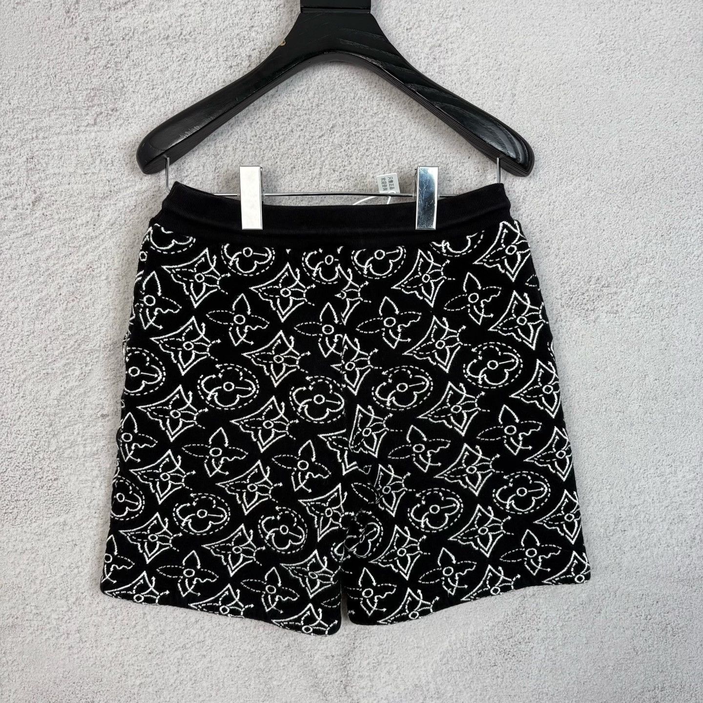 Louis Vuitton Louis Vuitton Monogram Jacquard Shorts Size XS Size US 28 / EU 44 - 3 Thumbnail