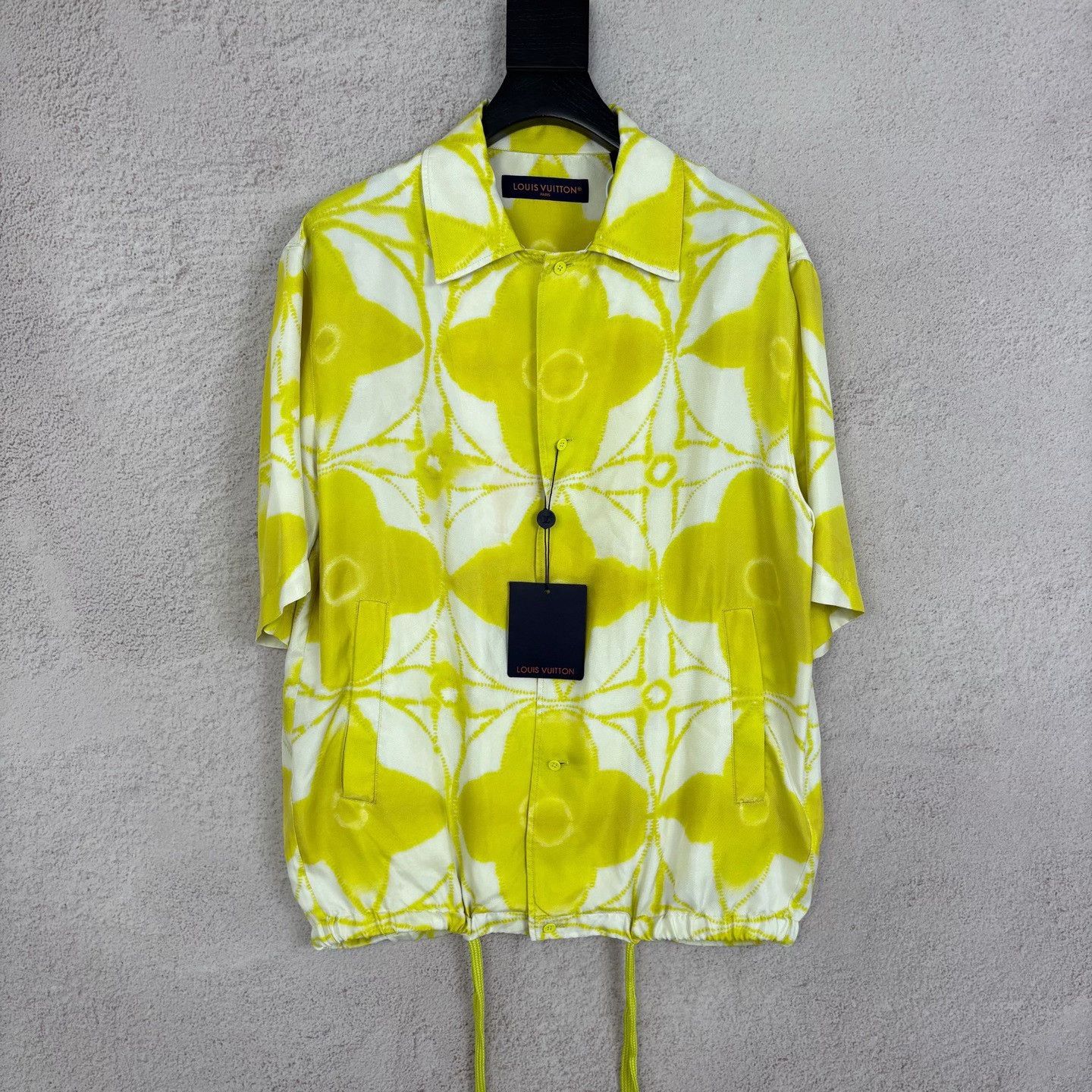 Louis Vuitton Louis Vuitton Tie-Dye Silk Shirt Size XS Size US XS / EU 42 / 0 - 2 Thumbnail