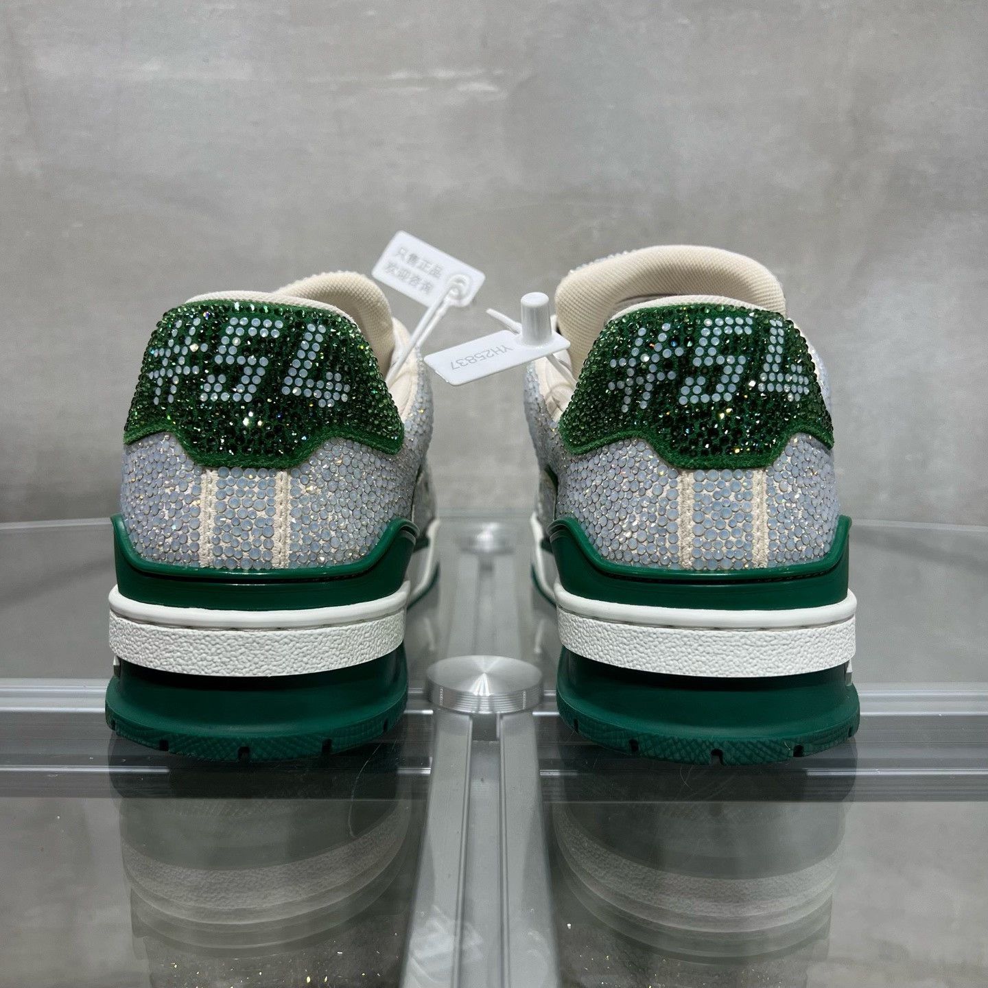 Louis Vuitton Louis Vuitton Crystal Trainer Low-Top Sneakers Size 8.5 Size US 8.5 / EU 41-42 - 7 Thumbnail