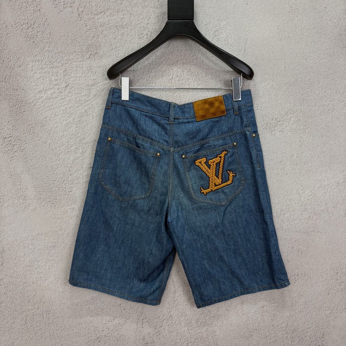 Louis Vuitton Louis Vuitton Rope Logo Denim Shorts US 29 Size US 29 - 3 Thumbnail