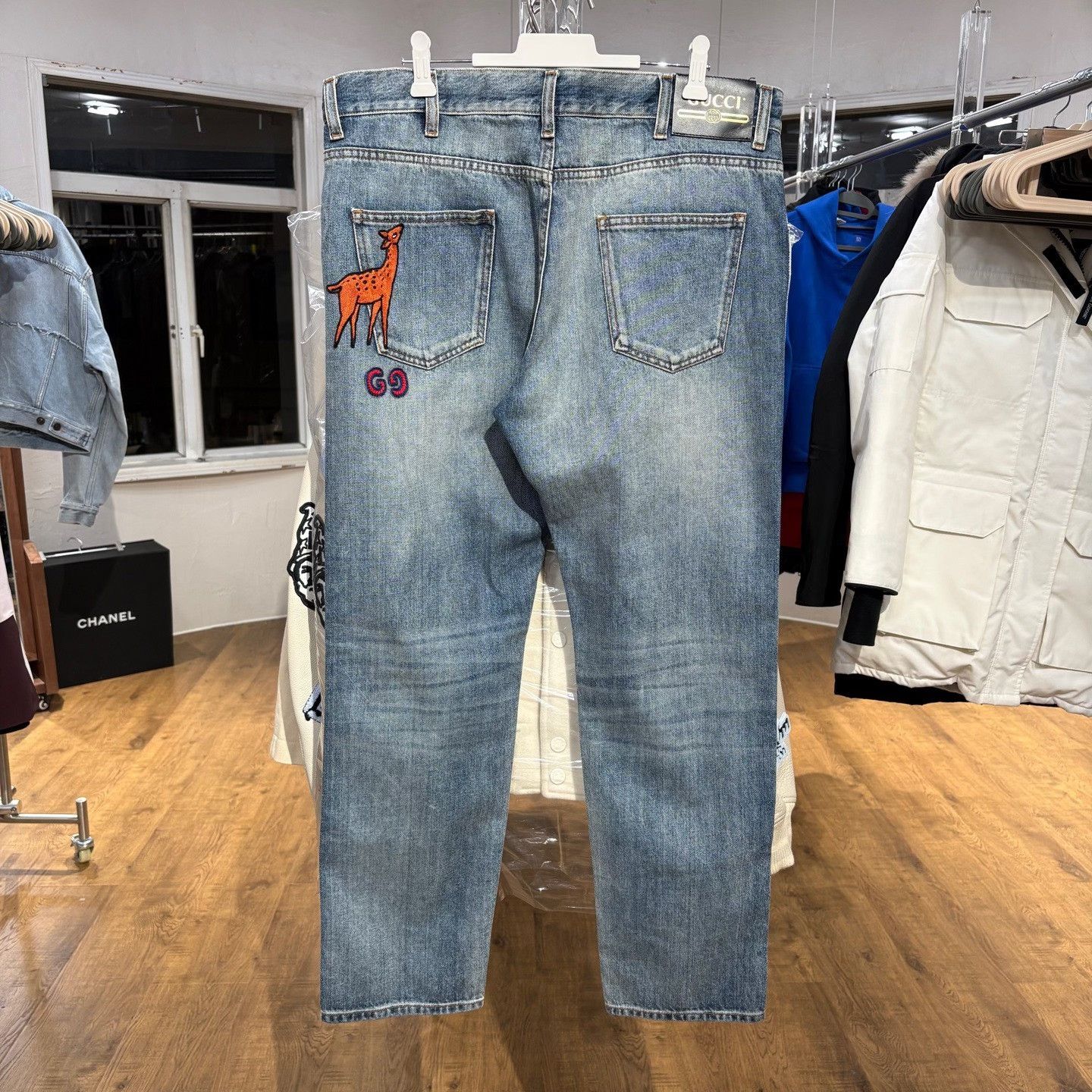 Gucci Gucci Embroidered Giraffe Denim Jeans Size 36 Size US 36 / EU 52 - 3 Thumbnail