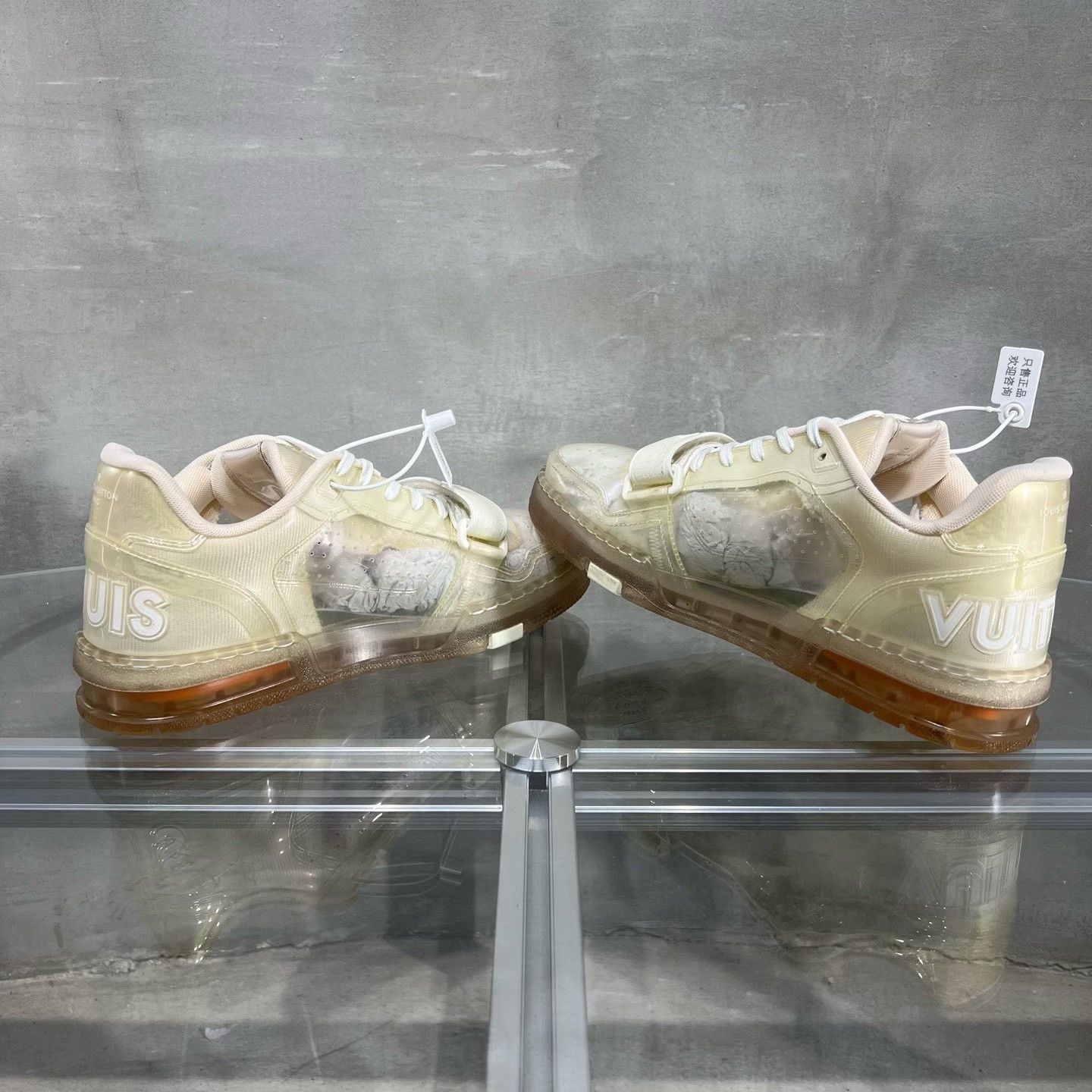 Louis Vuitton Louis Vuitton Translucent Trainer Sneakers US 8 Size US 8 / EU 41 - 6 Thumbnail