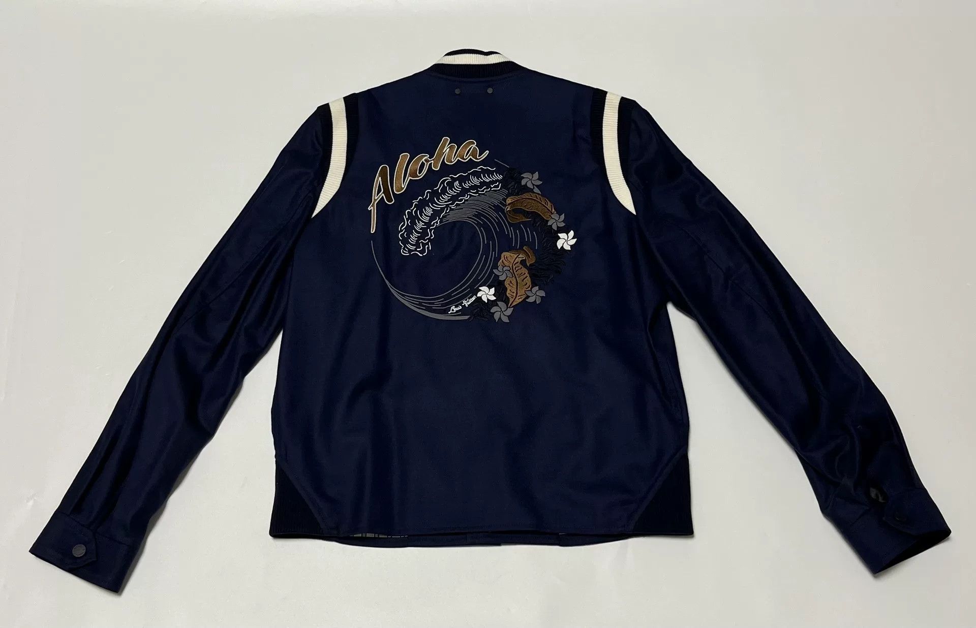 Louis Vuitton Louis Vuitton Aloha Embroidery Bomber Jacket Size S Size US S / EU 44-46 / 1 - 9 Thumbnail