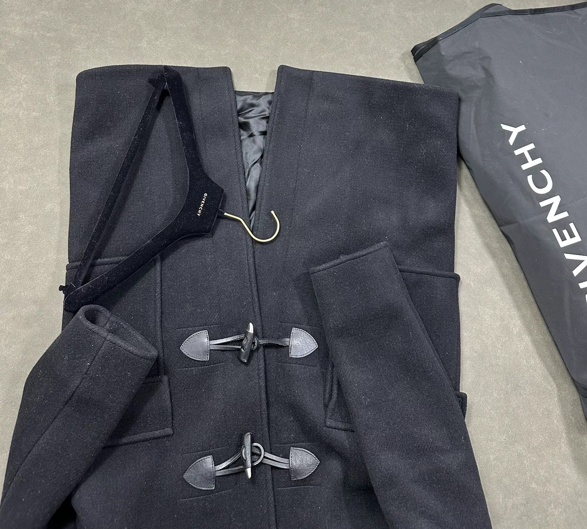 Givenchy Givenchy Wool Hooded Duffle Coat Size M Size US M / EU 48-50 / 2 - 5 Thumbnail