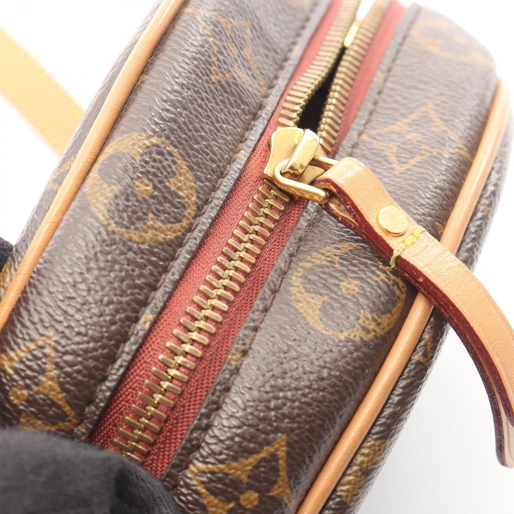 Louis Vuitton Louis Vuitton Louis Vuitton Boite Chapeau Souple PM Monogram shoulder bag Textile Shoulder Bag M45578 DUTY FREE for USA Size ONE SIZE - 10 Thumbnail