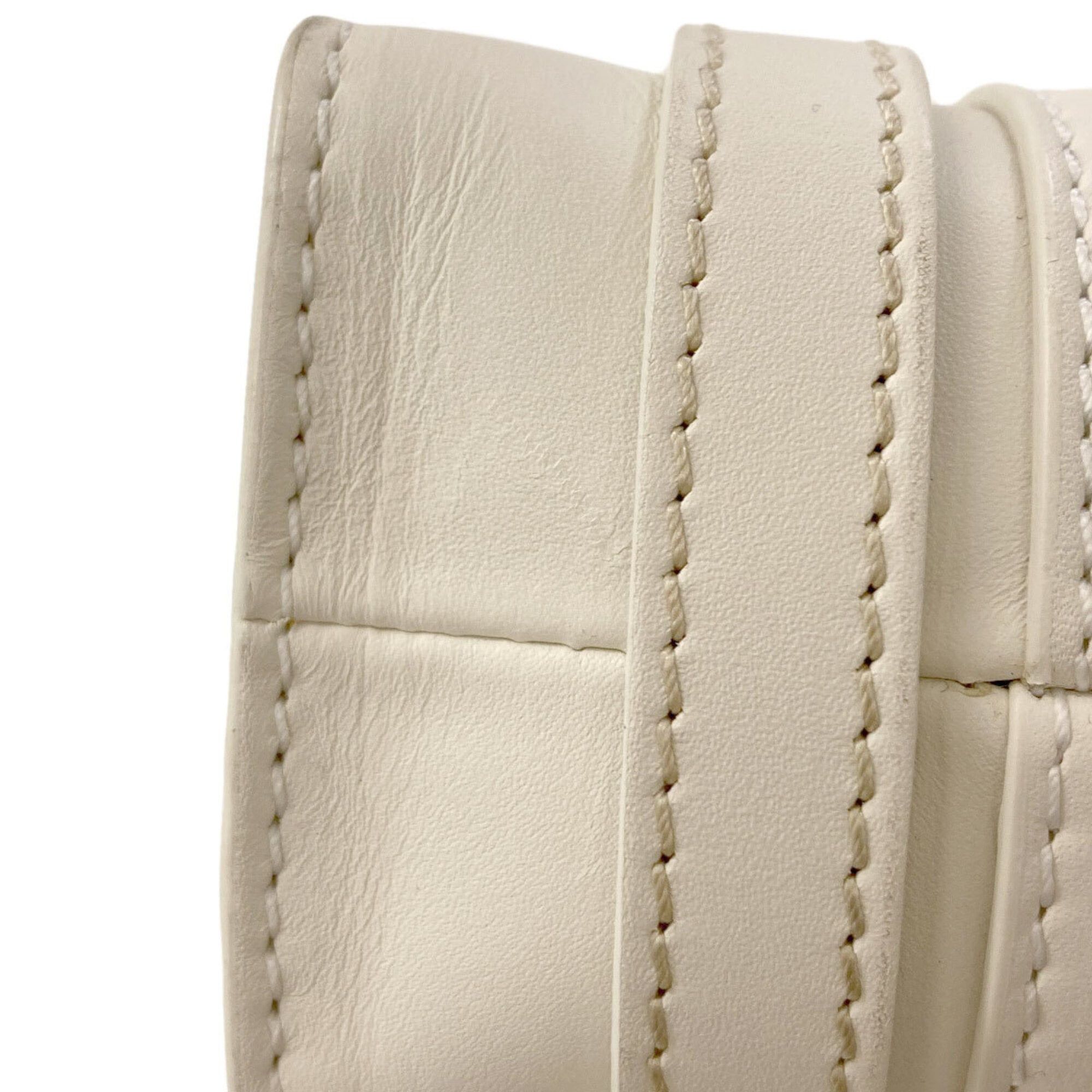 Chloe Chloé Chloe Woody Small 2-Way Handbag, Calfskin, Women's. Size ONE SIZE - 16 Thumbnail