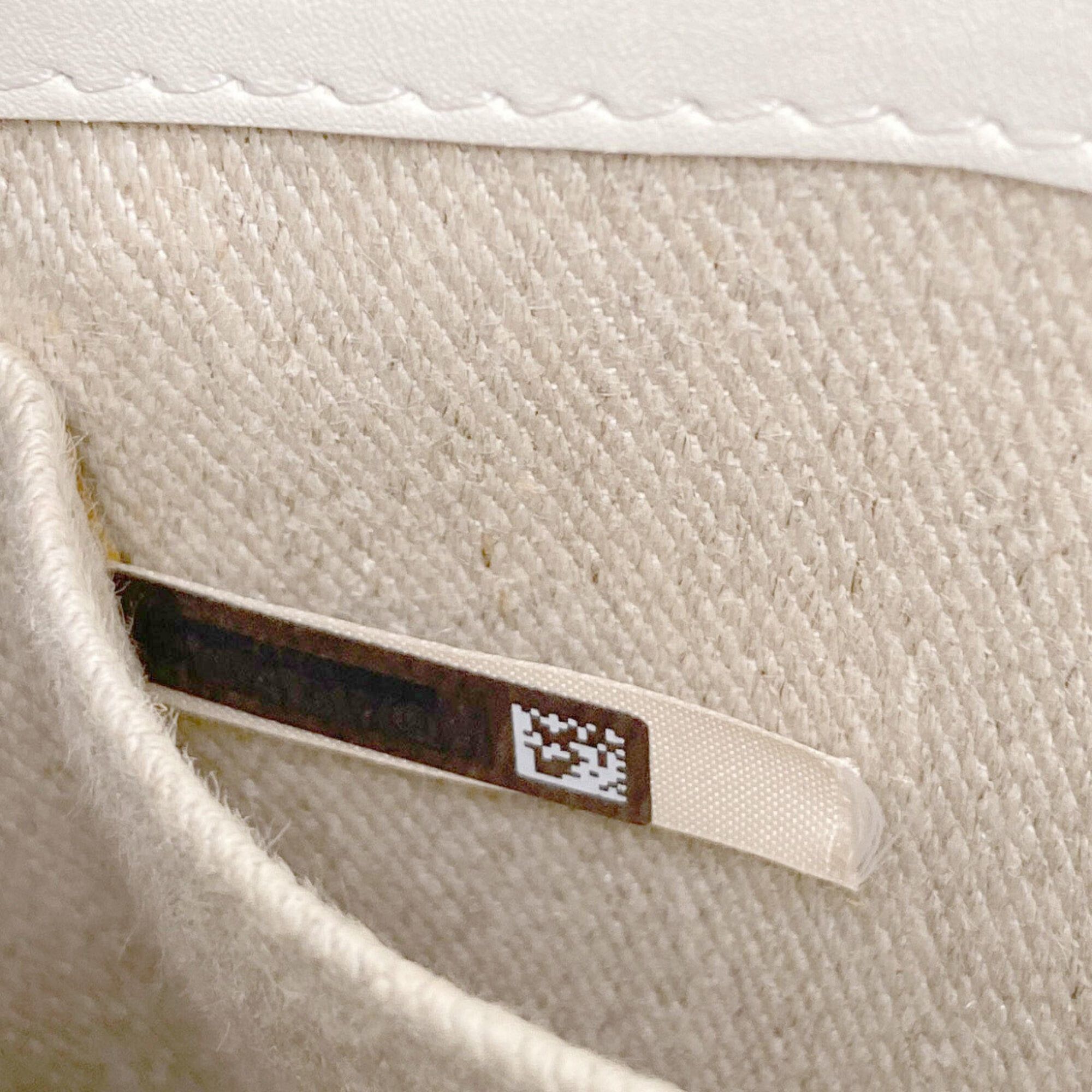 Chloe Chloé Chloe Woody Small 2-Way Handbag, Calfskin, Women's. Size ONE SIZE - 8 Thumbnail