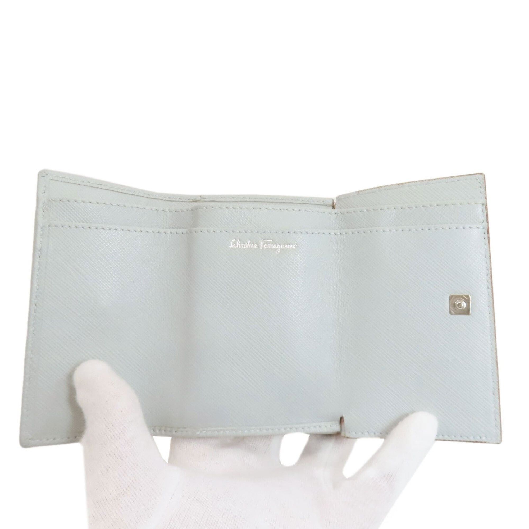 Salvatore Ferragamo Salvatore Ferragamo Gancini hardware bi-fold leather wallet for women. Size ONE SIZE - 4 Thumbnail
