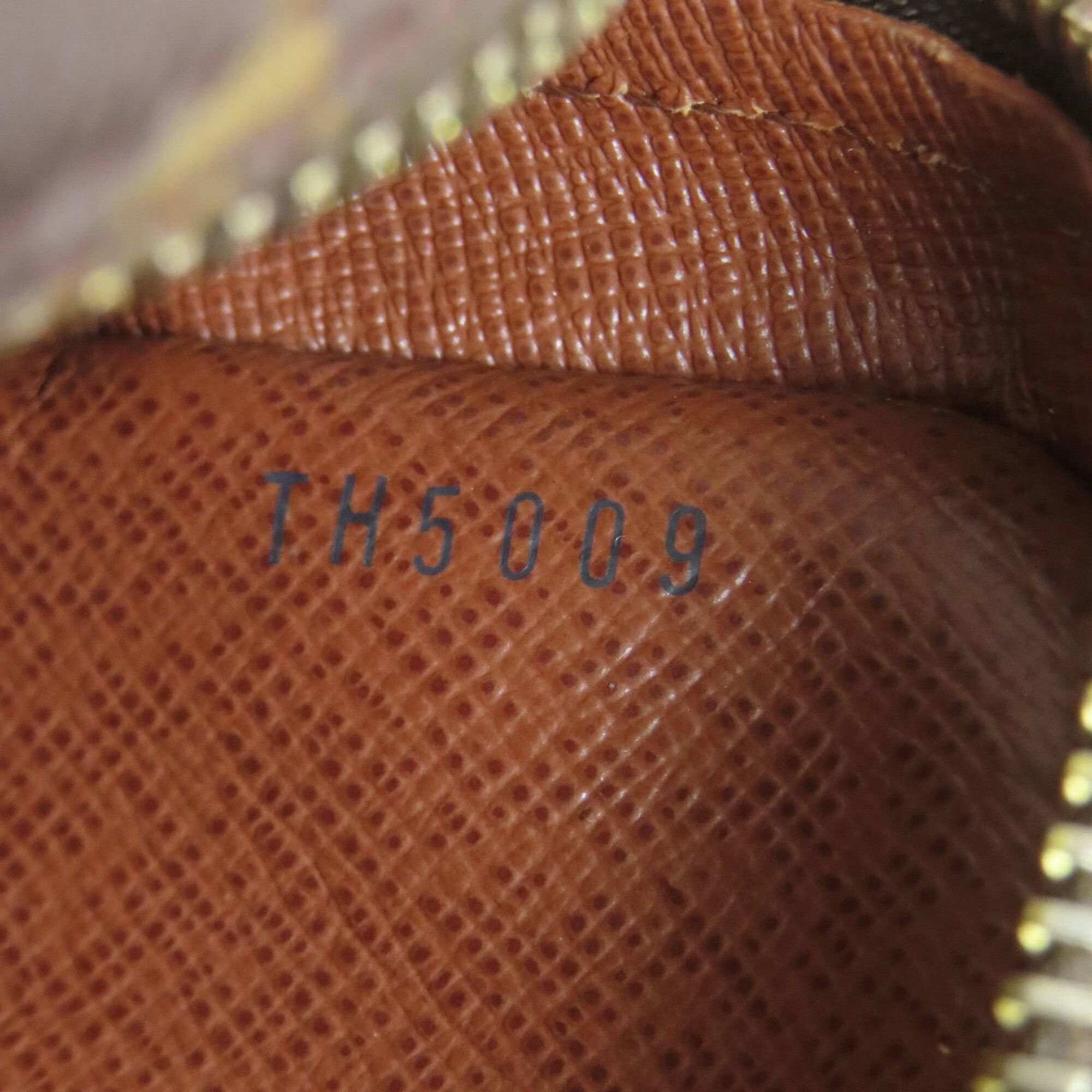 Louis Vuitton Louis Vuitton M45236 Amazon Shoulder Bag, Monogram Canvas, Women's LOUIS VUITTON Size ONE SIZE - 7 Thumbnail