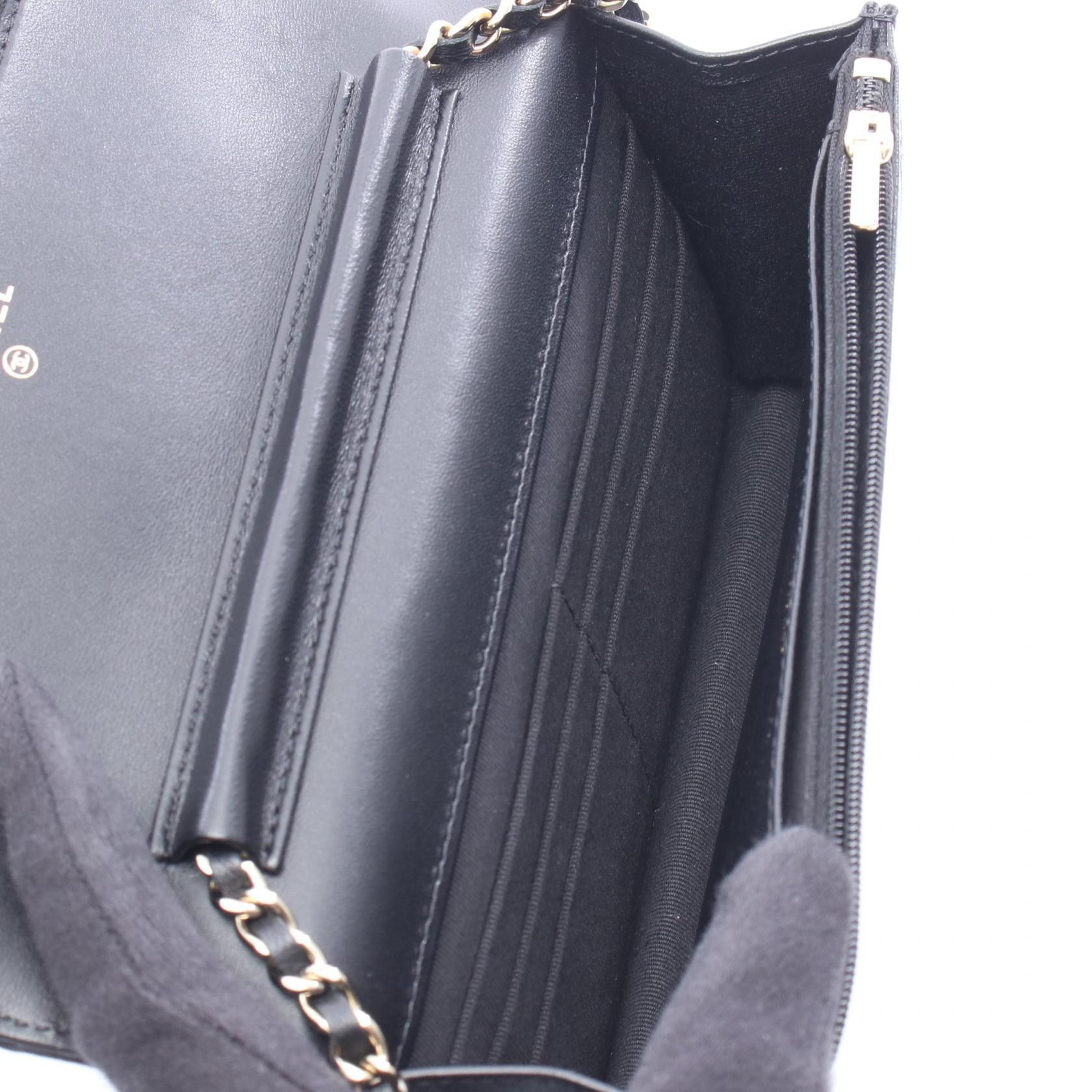 Chanel Chanel Chanel Matelasse Lambskin Shoulder Bag Leather Shoulder Bag AP0250 DUTY FREE for USA Size ONE SIZE - 3 Thumbnail