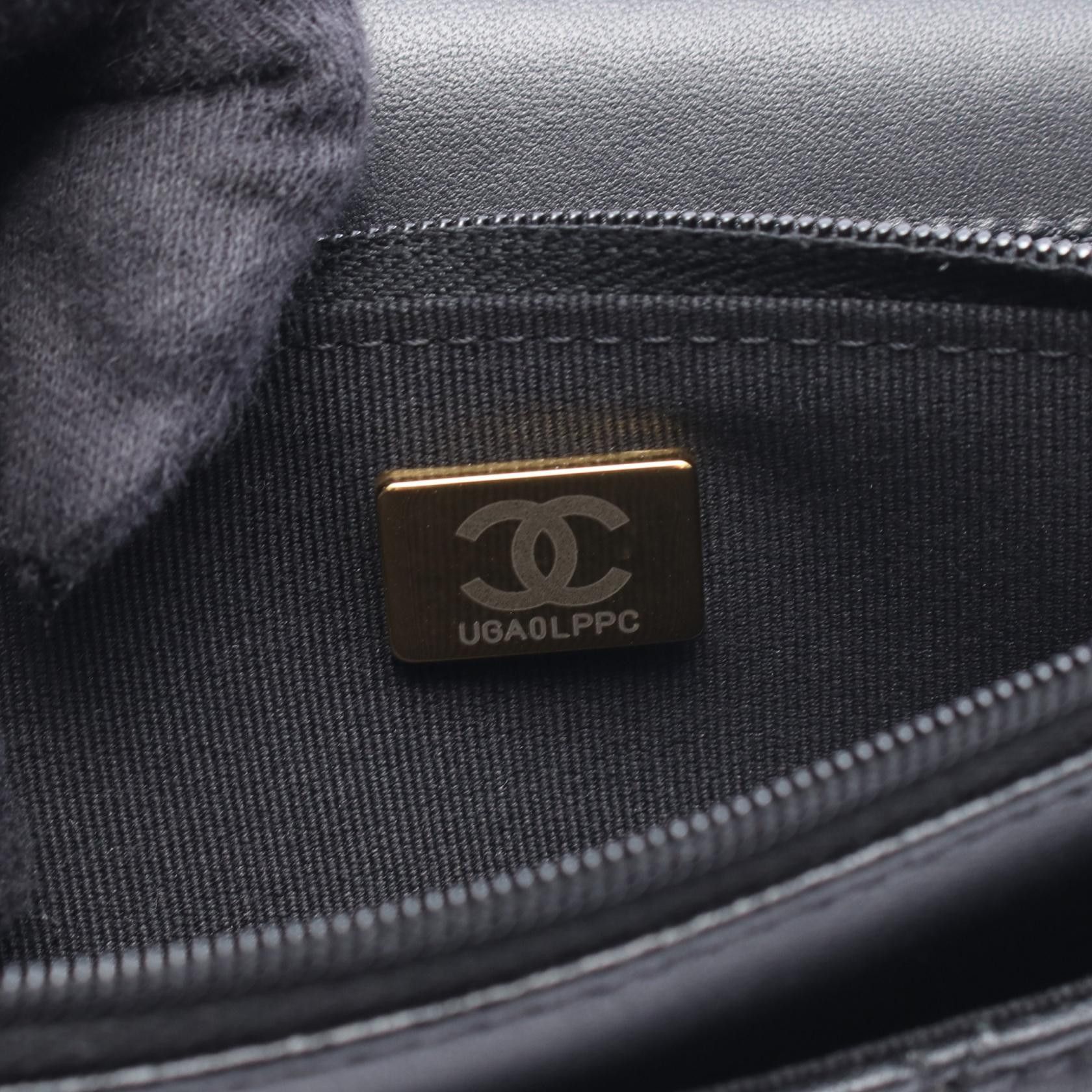 Chanel Chanel Chanel Matelasse Lambskin Shoulder Bag Leather Shoulder Bag AP0250 DUTY FREE for USA Size ONE SIZE - 5 Thumbnail