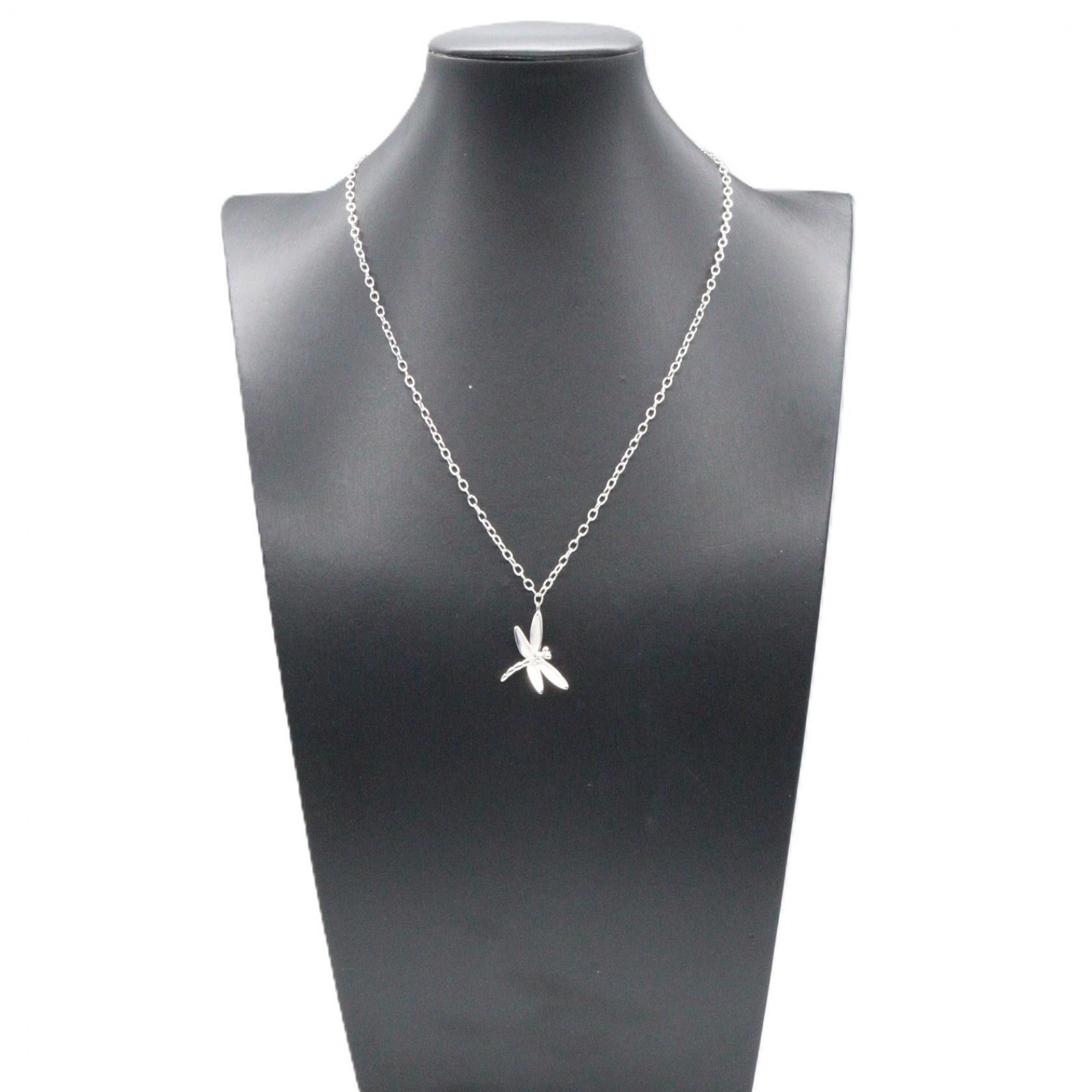 Tiffany & Co. Tiffany & Co. Tiffany & Co Diamond Dragonfly Au750 Necklace Precious Metal Necklace DUTY FREE for USA Size ONE SIZE - 6 Thumbnail