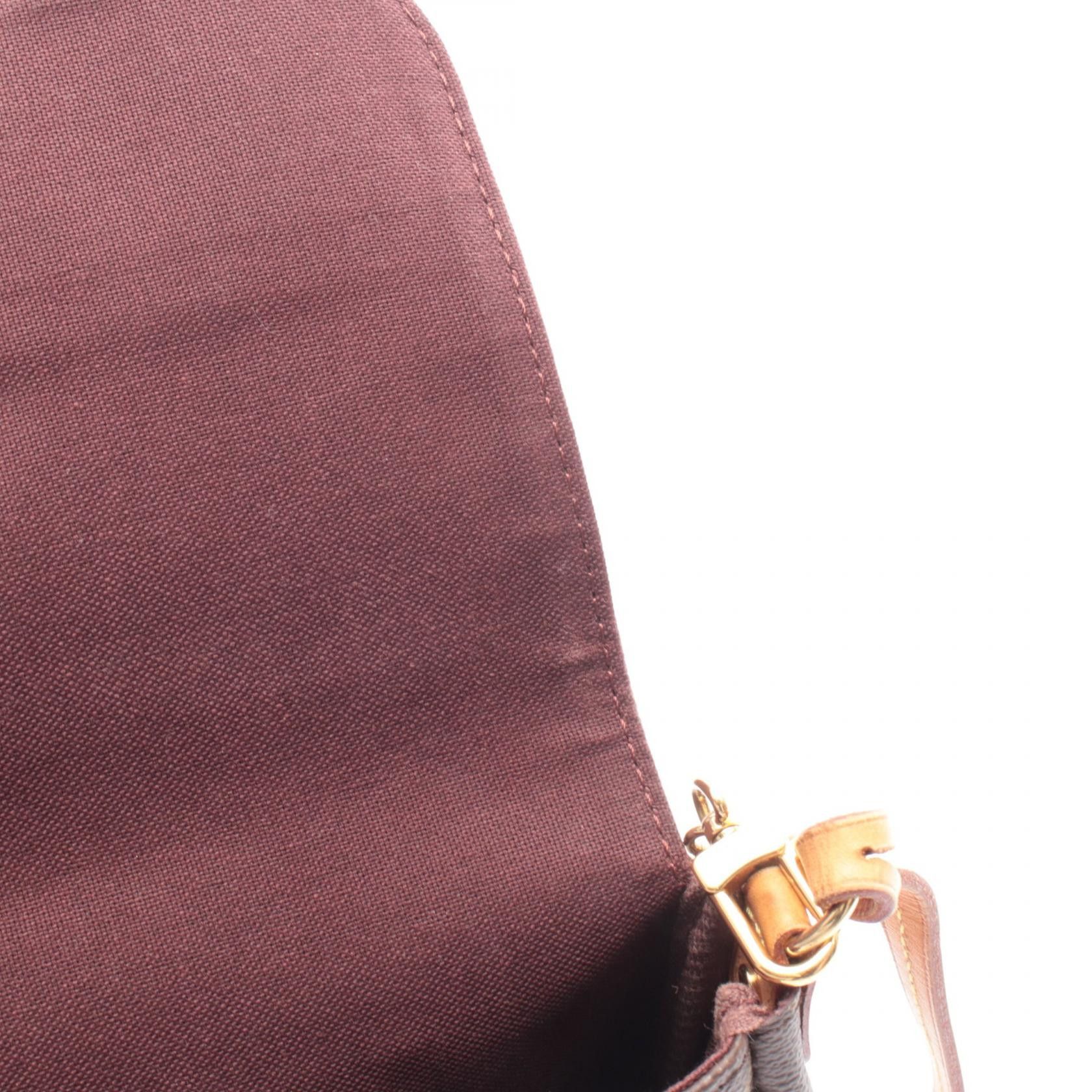 Louis Vuitton Louis Vuitton Louis Vuitton Favorite MM Monogram Clutch Textile Crossbody Bag M40718 DUTY FREE for USA Size ONE SIZE - 6 Thumbnail