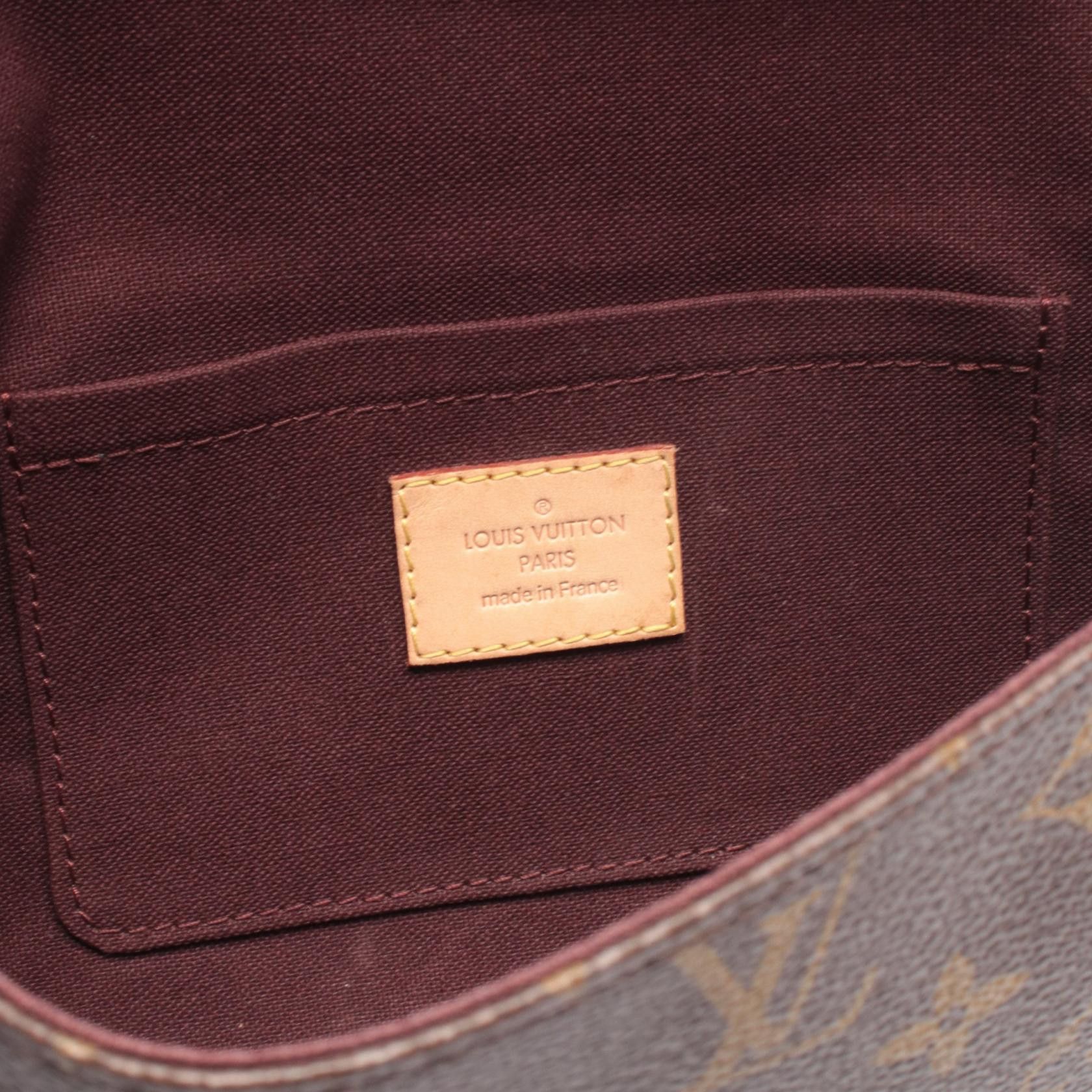Louis Vuitton Louis Vuitton Louis Vuitton Favorite MM Monogram Clutch Textile Crossbody Bag M40718 DUTY FREE for USA Size ONE SIZE - 4 Thumbnail