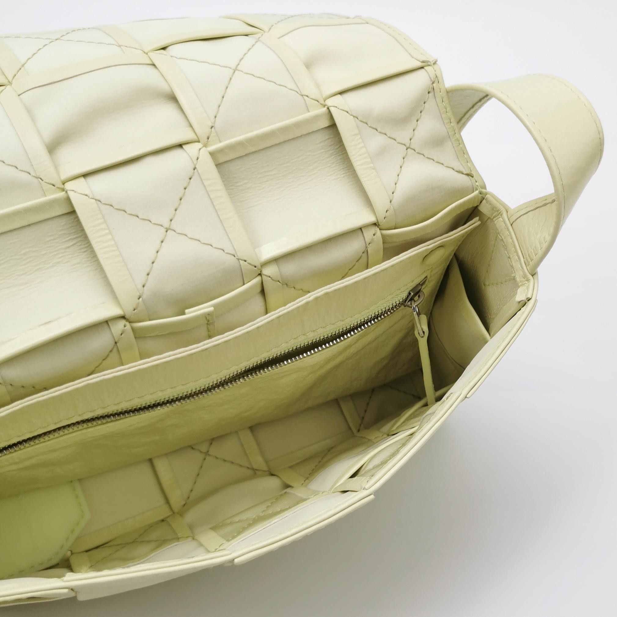 Bottega Veneta Bottega Veneta Women os Shoulder Bags Size ONE SIZE - 7 Thumbnail