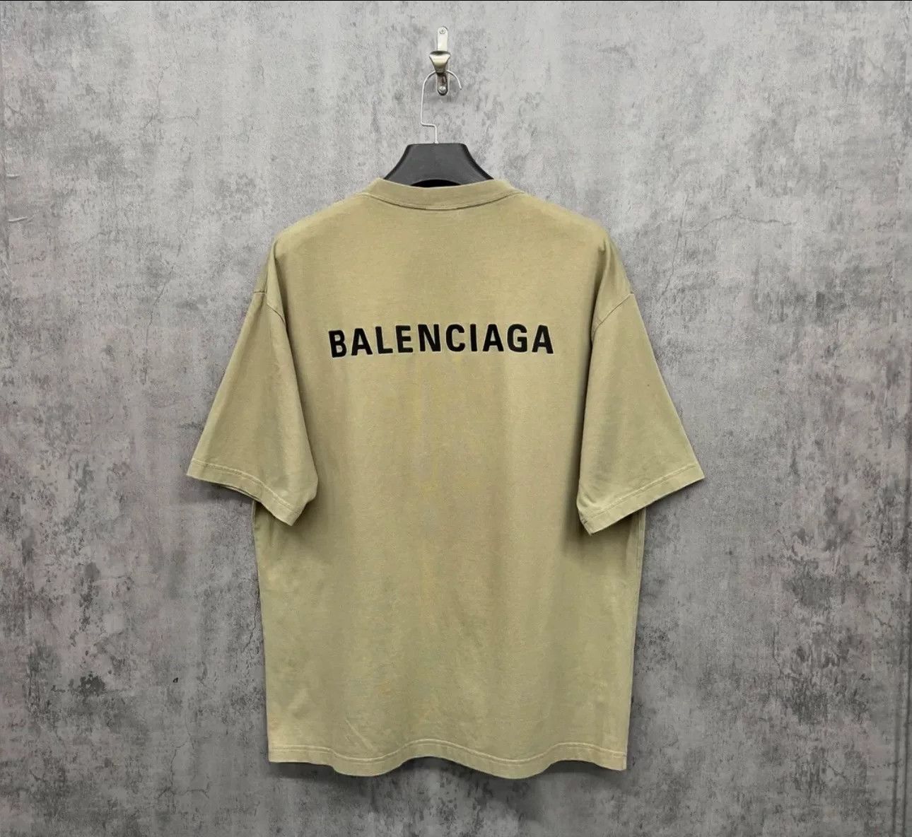 Balenciaga Balenciaga Logo T-Shirt Size L Size US L / EU 52-54 / 3 - 3 Thumbnail