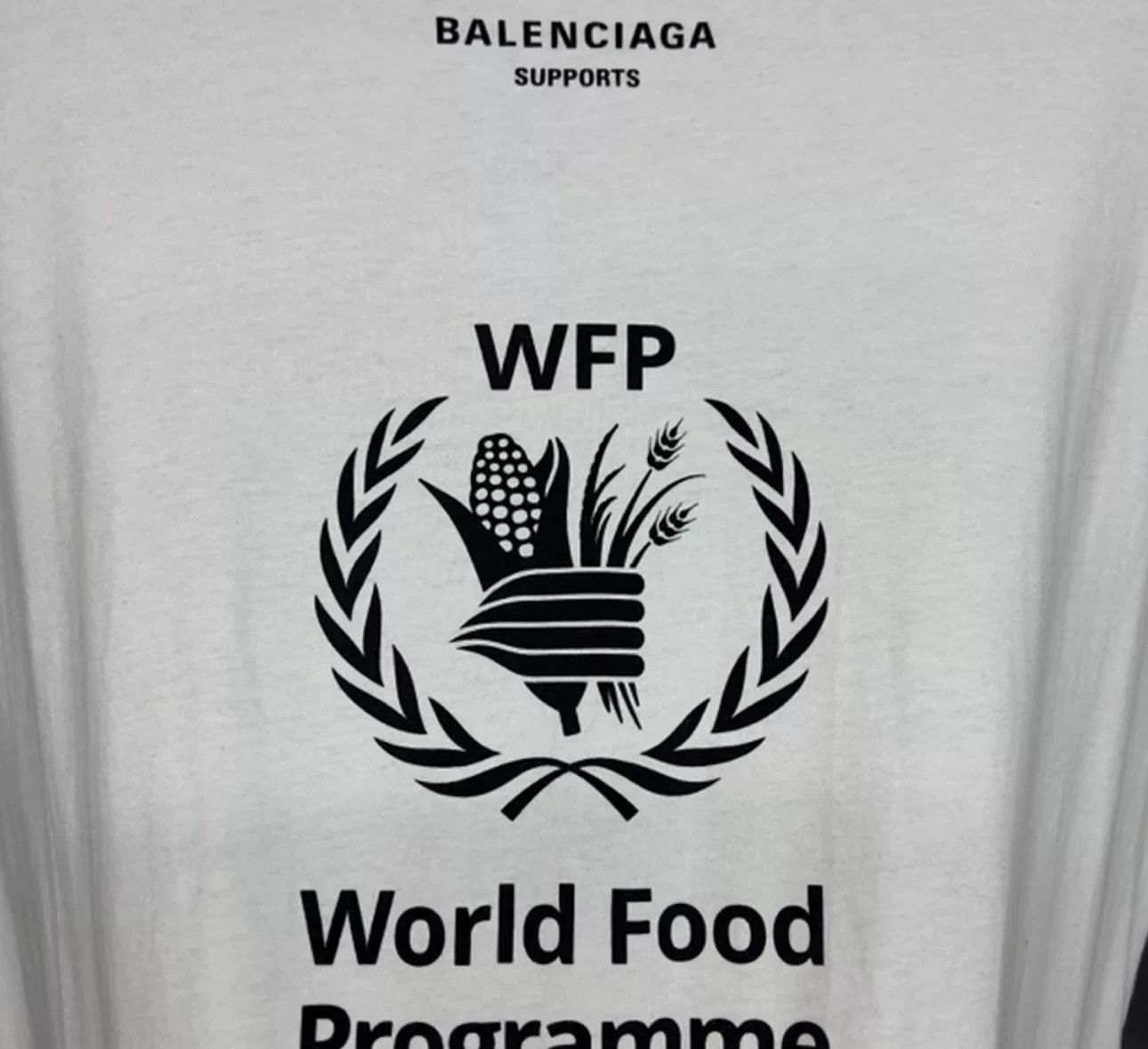 Balenciaga Balenciaga WFP Logo T-Shirt Size M Size US M / EU 48-50 / 2 - 4 Thumbnail