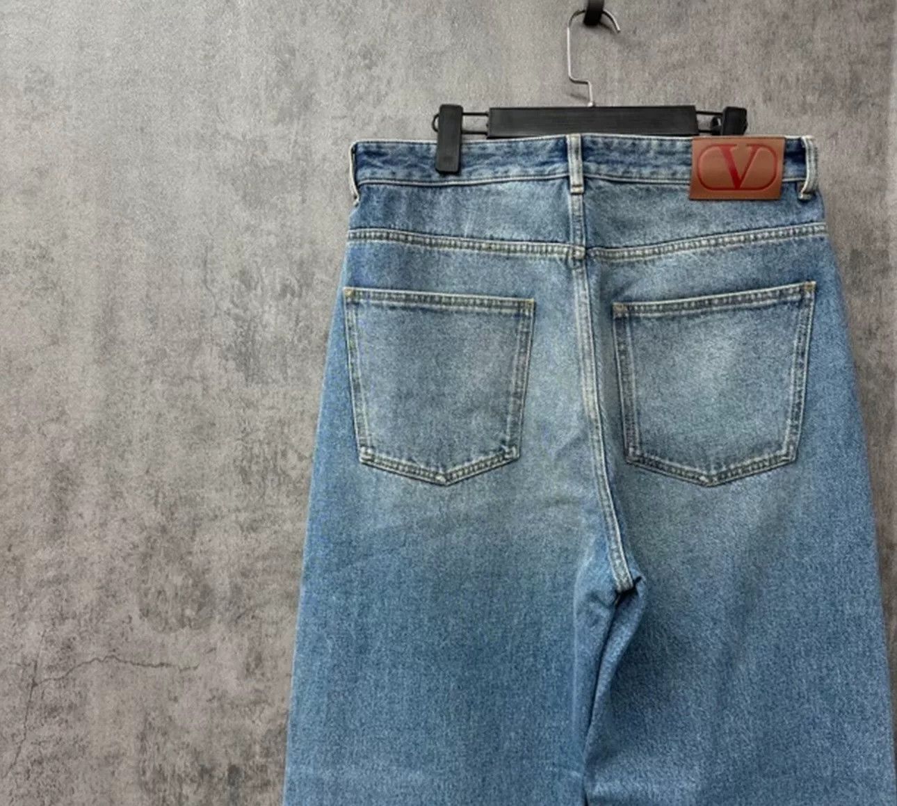 Valentino Valentino Washed Denim Jeans Size 32 Size US 32 / EU 48 - 3 Thumbnail