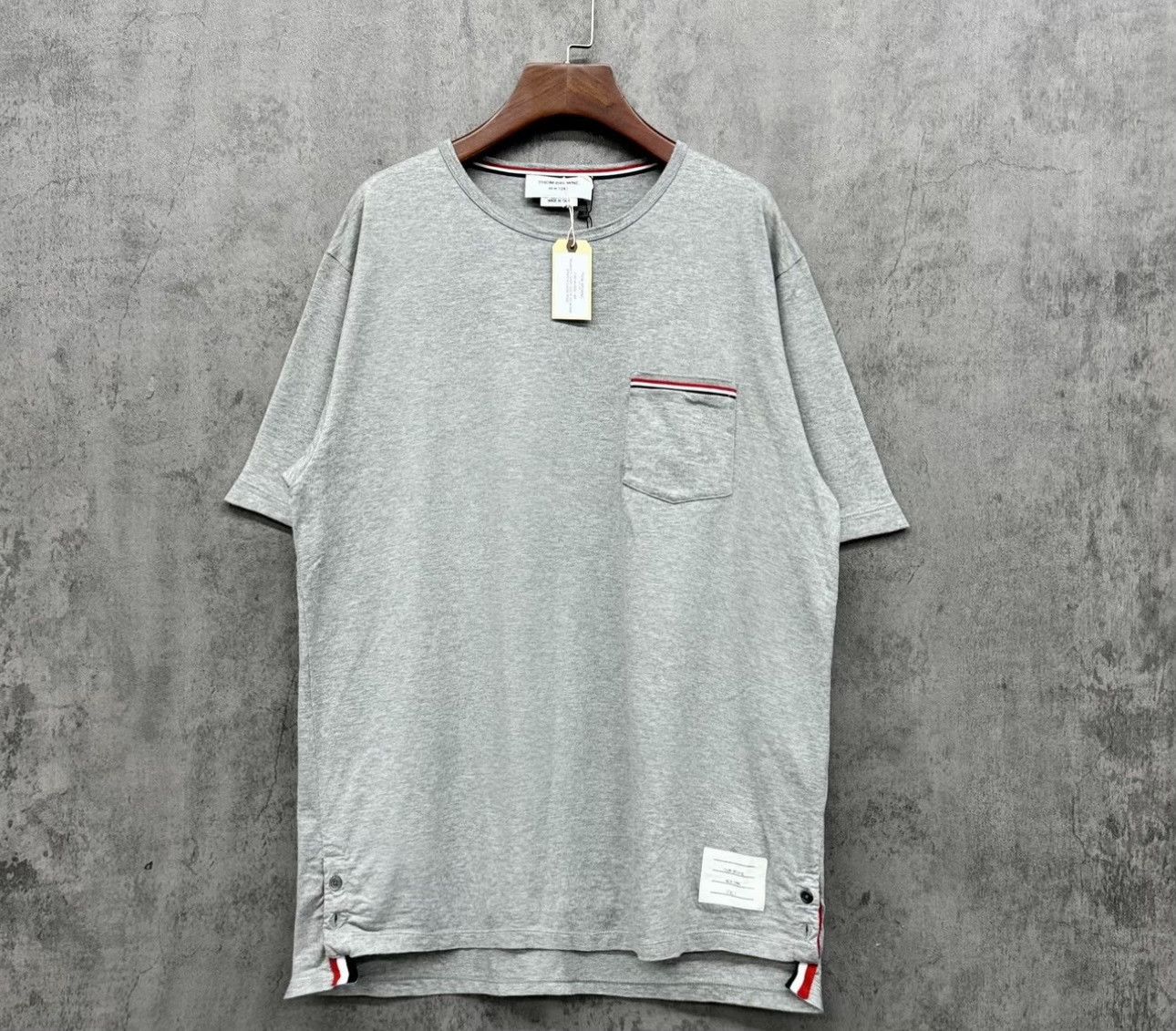 Thom Browne Thom Browne Pocket T-Shirt Size 5 Size US XXL / EU 58 / 5 - 2 Thumbnail