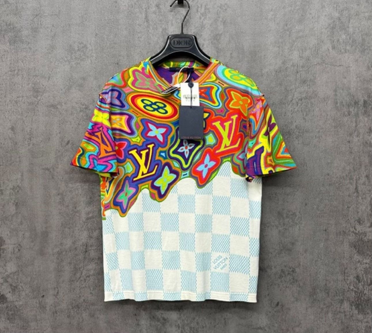Louis Vuitton Louis Vuitton Dissolving Monogram T-Shirt Size XS Size US XS / EU 42 / 0 - 2 Thumbnail