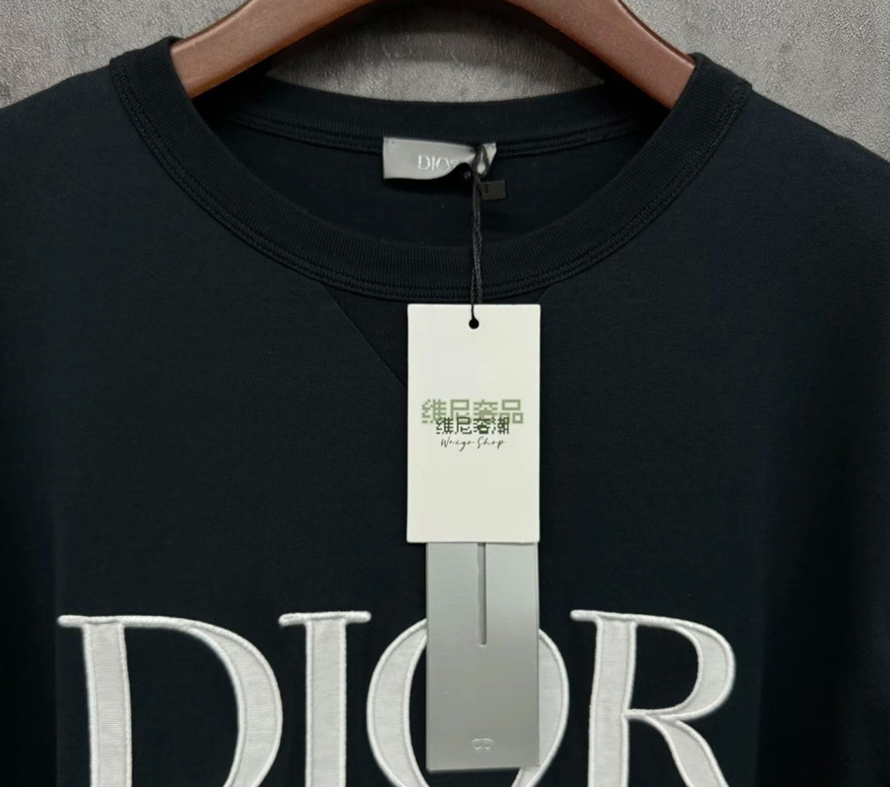 Dior Dior Embroidered Logo T-Shirt Size L Size US L / EU 52-54 / 3 - 4 Thumbnail