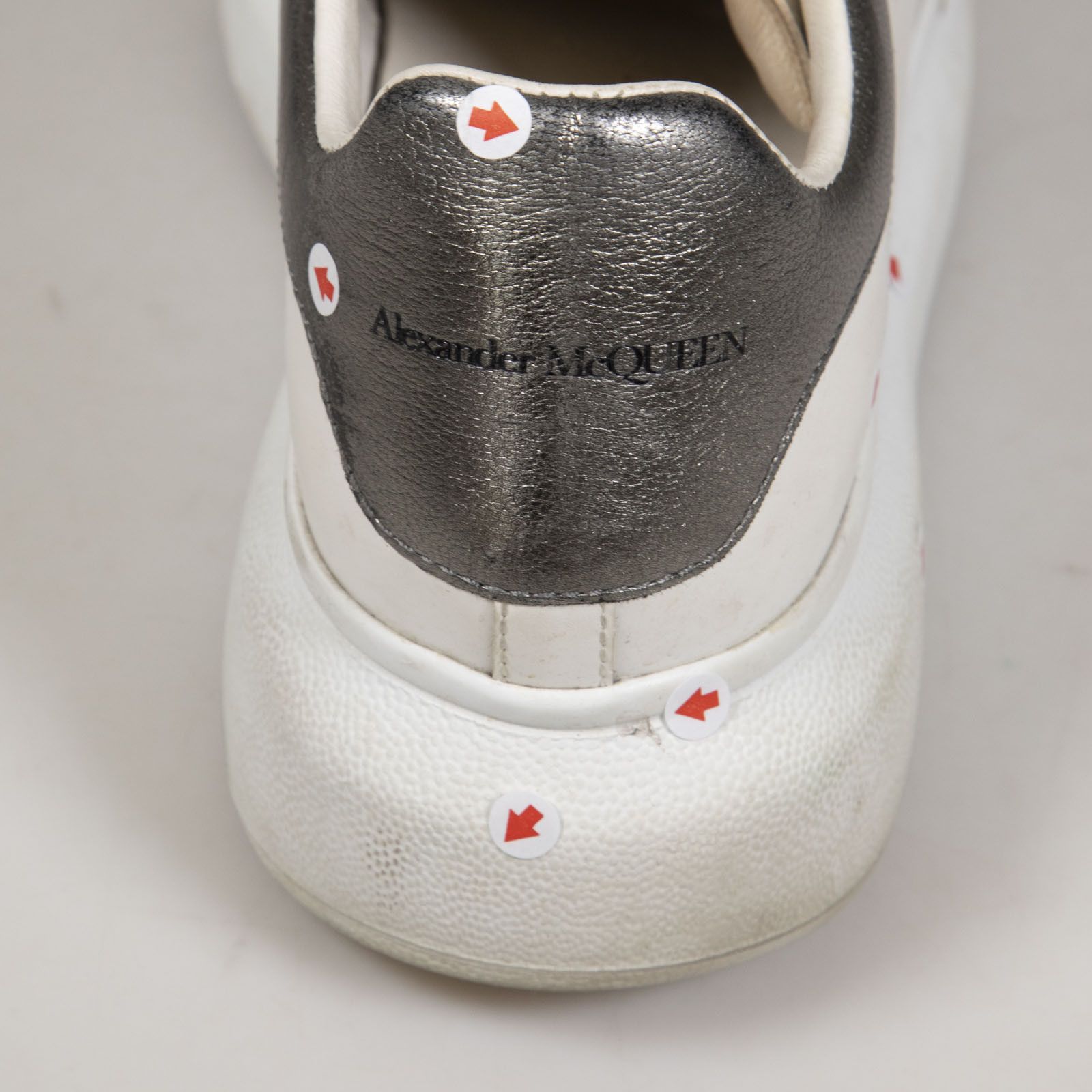 Alexander McQueen White Oversized Leather Trainers Size US 6 / IT 36 - 12 Thumbnail
