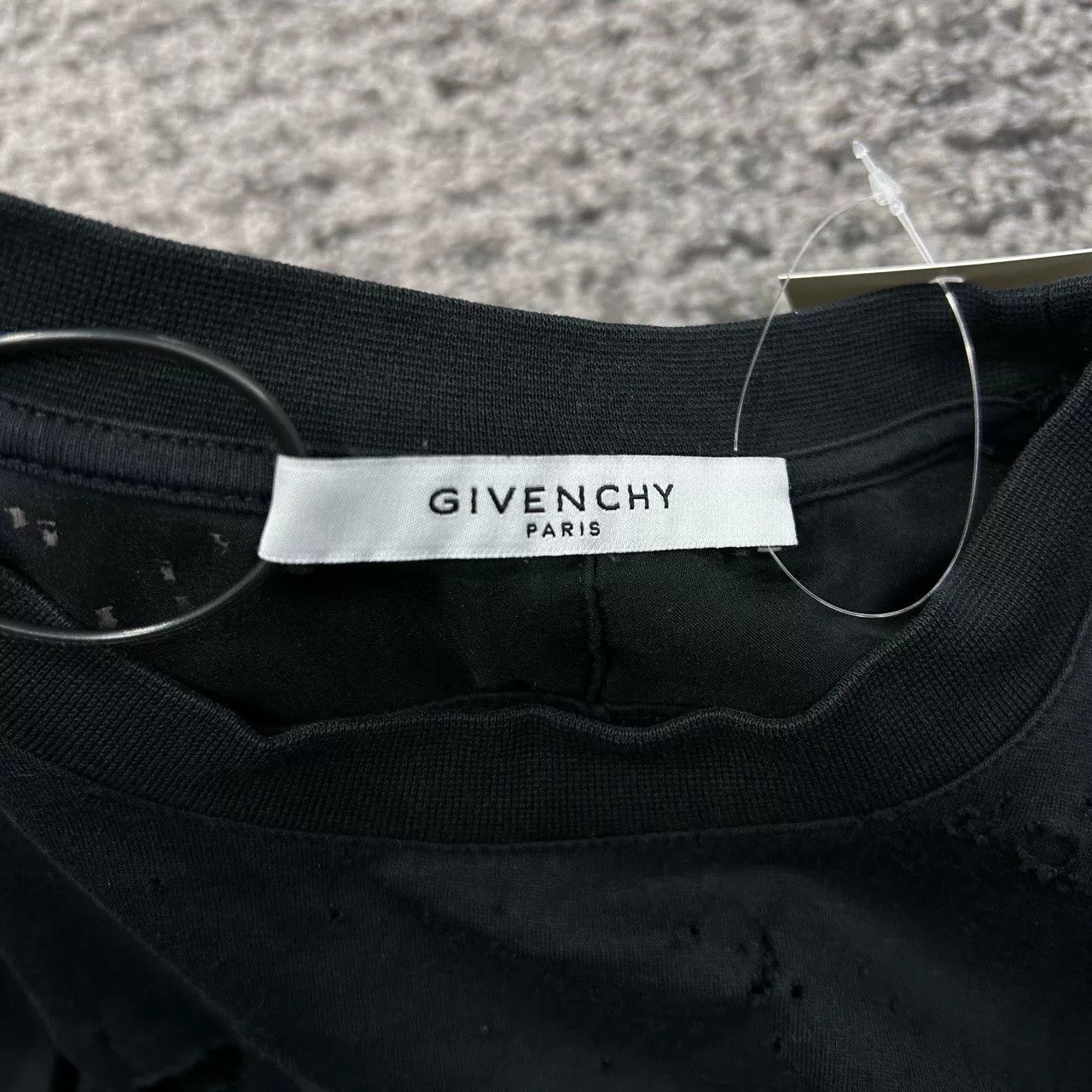 Givenchy Givenchy Distressed Logo T-Shirt Size XXS Size US XXS / EU 40 - 5 Thumbnail