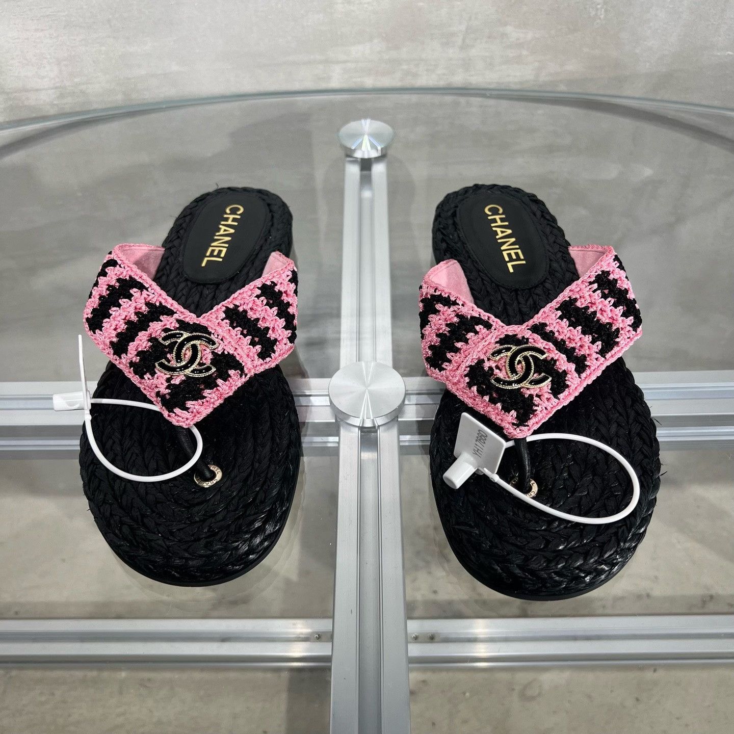 Chanel Chanel Woven CC Logo Sandals Size 36 Size US 5 / IT 35 - 3 Thumbnail
