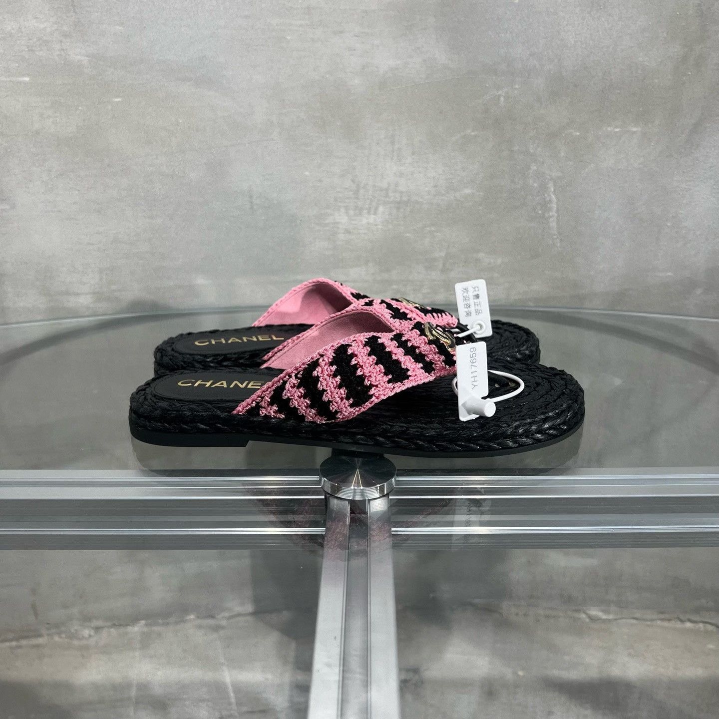 Chanel Chanel Woven CC Logo Sandals Size 36 Size US 5 / IT 35 - 5 Thumbnail