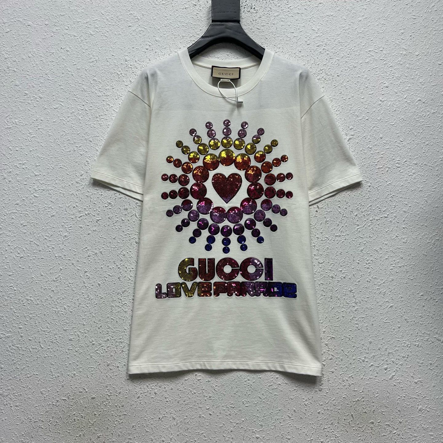 Gucci Gucci Sequin Heart T-Shirt Size M Size US M / EU 48-50 / 2 - 2 Thumbnail