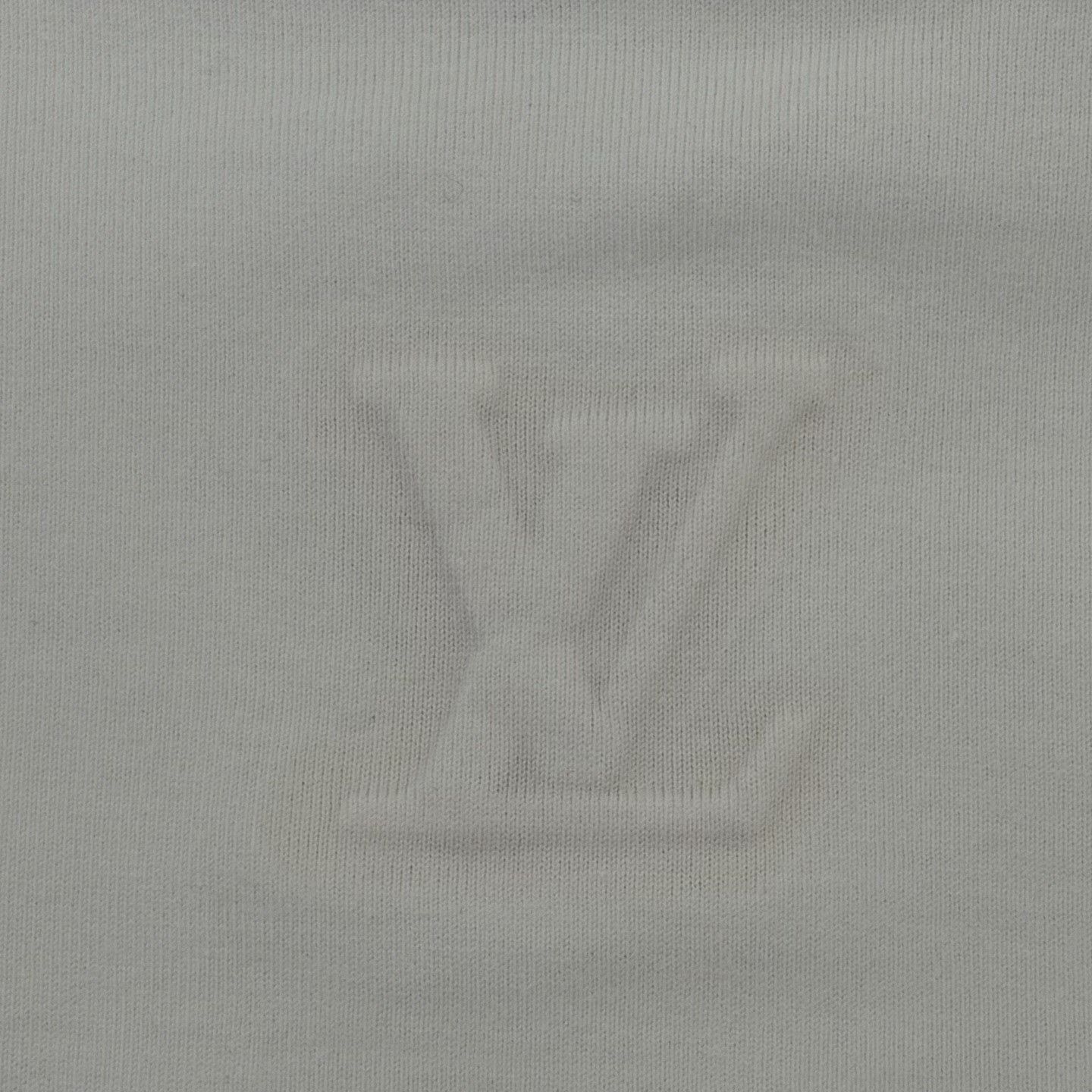 Louis Vuitton Louis Vuitton Embossed Logo T-Shirt Size XL Size US XL / EU 56 / 4 - 8 Thumbnail