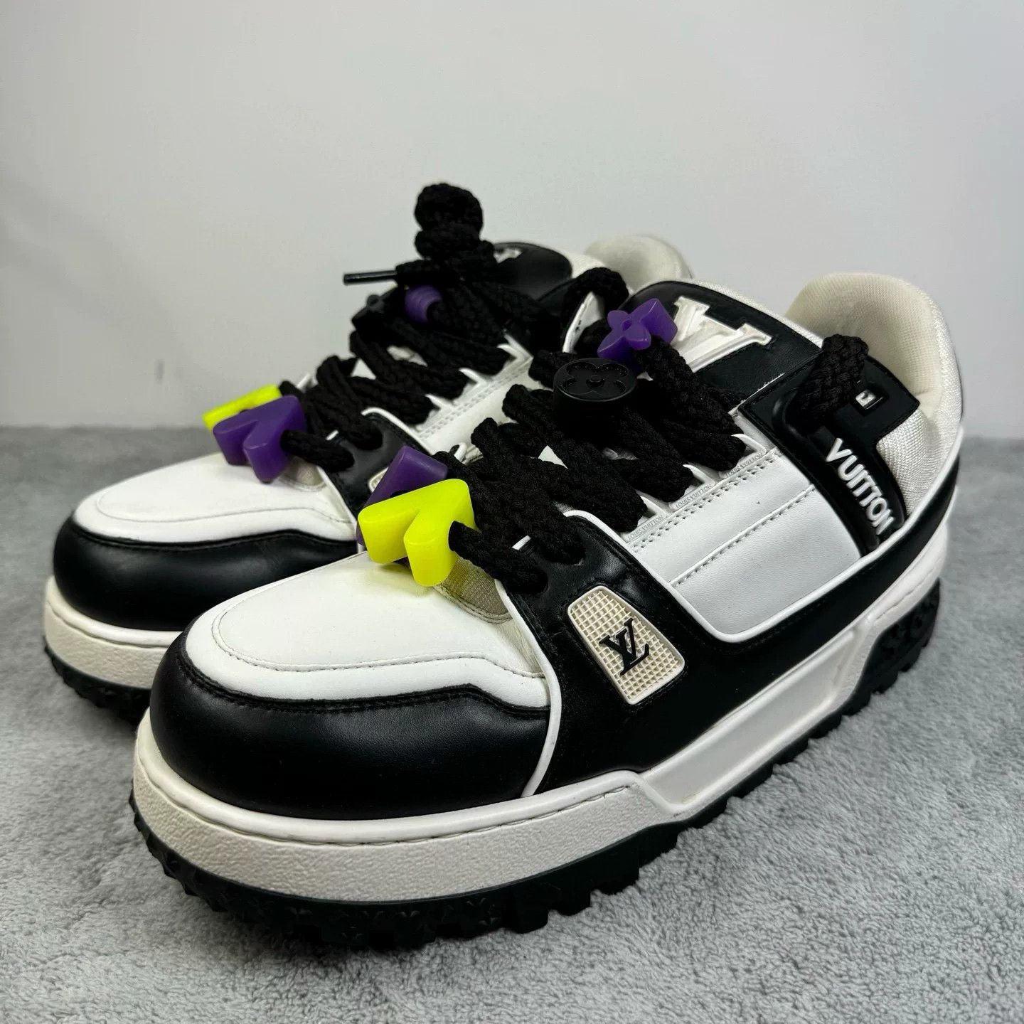Louis Vuitton Louis Vuitton Trainer Maxi Sneakers Size 9 Size US 9 / EU 42 - 2 Thumbnail