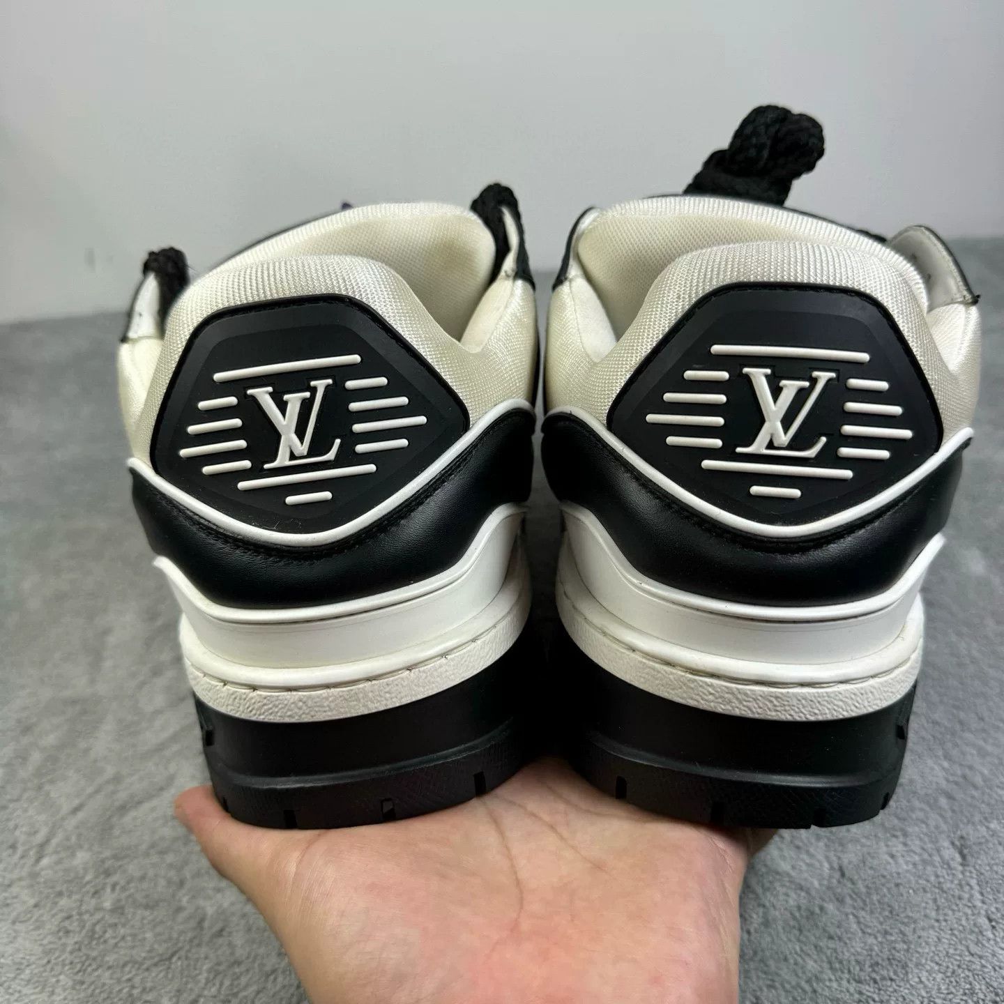 Louis Vuitton Louis Vuitton Trainer Maxi Sneakers Size 9 Size US 9 / EU 42 - 7 Thumbnail