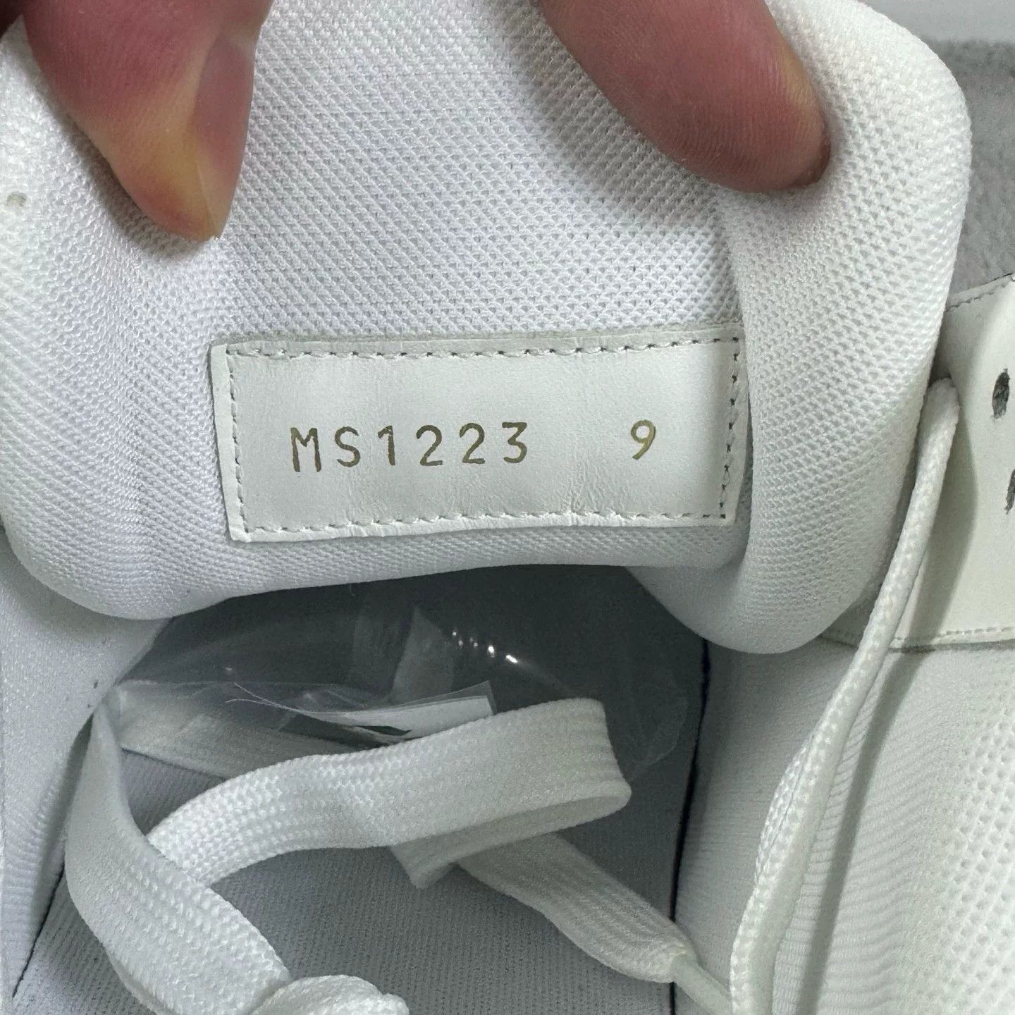 Louis Vuitton Louis Vuitton Monogram Trainer Sneakers Size 10 Size US 10 / EU 43 - 9 Thumbnail