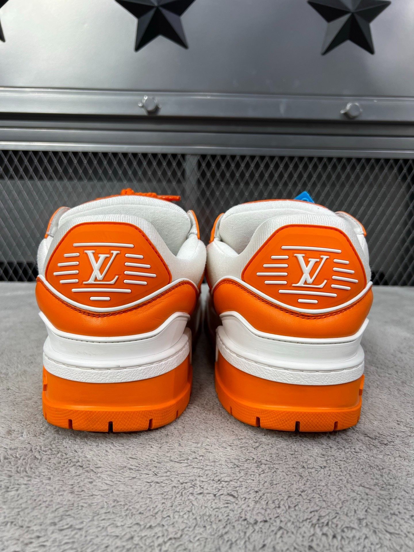 Louis Vuitton Louis Vuitton Trainer Maxi Sneakers White Orange Size 10.5 Size US 10.5 / EU 43-44 - 8 Thumbnail