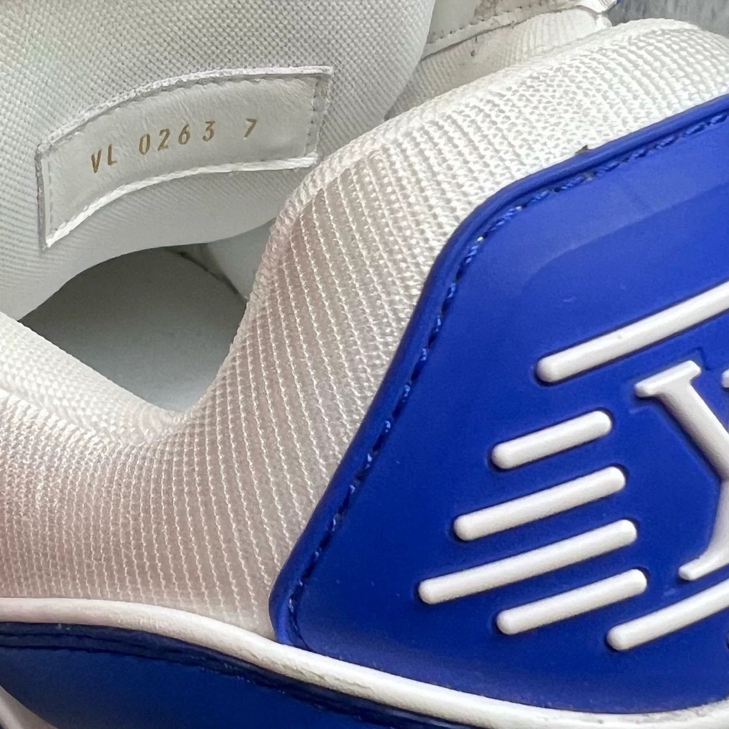 Louis Vuitton Louis Vuitton Trainer Maxi Sneakers Blue White Size 8 Size US 8 / EU 41 - 9 Thumbnail
