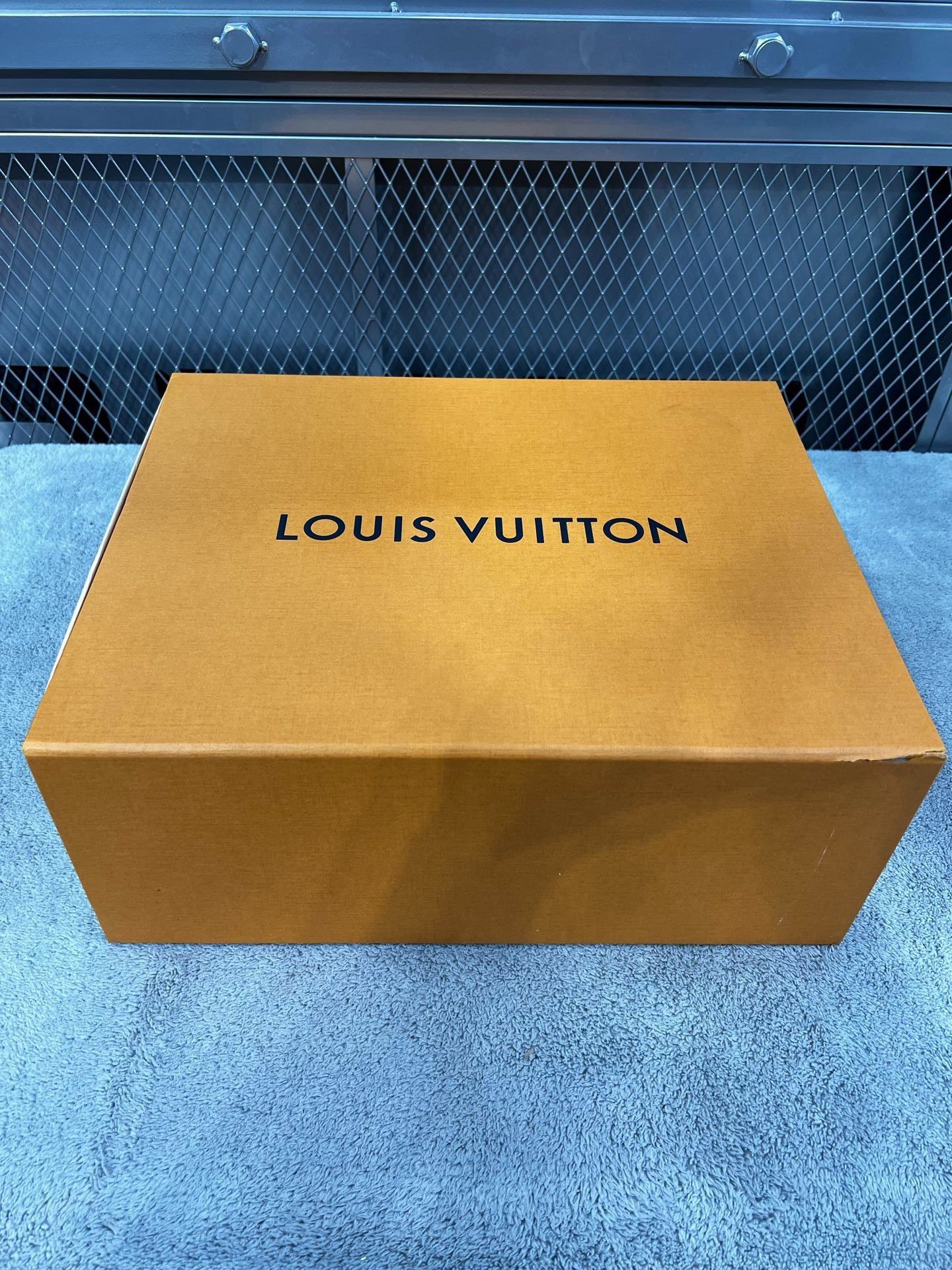 Louis Vuitton Louis Vuitton Trainer Low-Top Sneakers Black US 7.5 Size US 7.5 / EU 40-41 - 9 Thumbnail