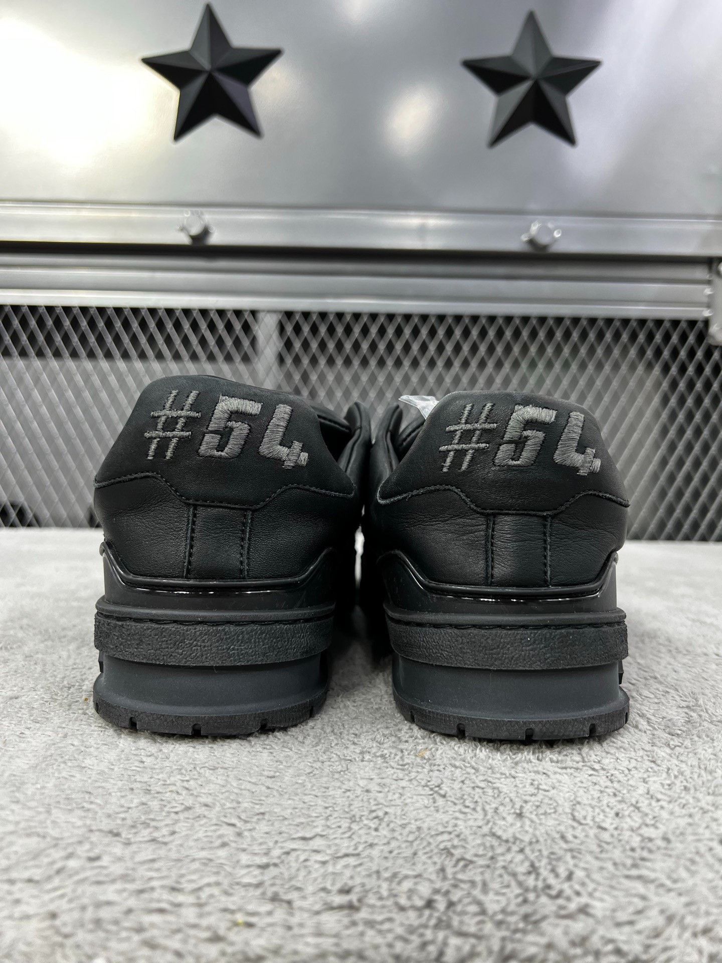 Louis Vuitton Louis Vuitton Trainer Low-Top Sneakers Black US 7.5 Size US 7.5 / EU 40-41 - 7 Thumbnail